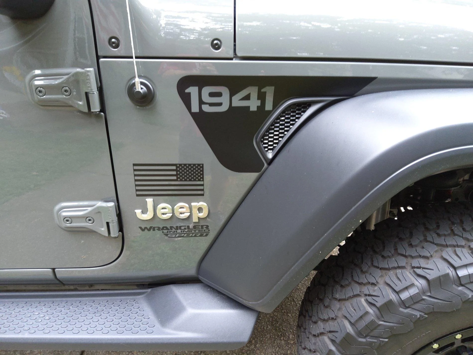 Jeep Wrangler JL Fender Vent Blackout Decals 20190609_100334