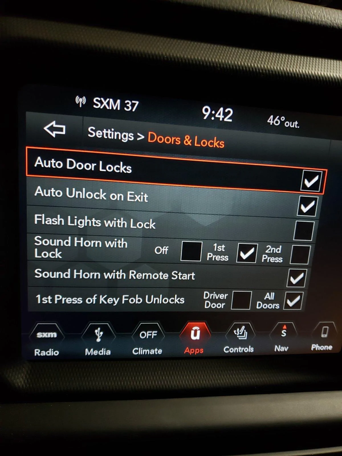 Jeep Wrangler JL Camp ground light and sound settings 20190622_214255