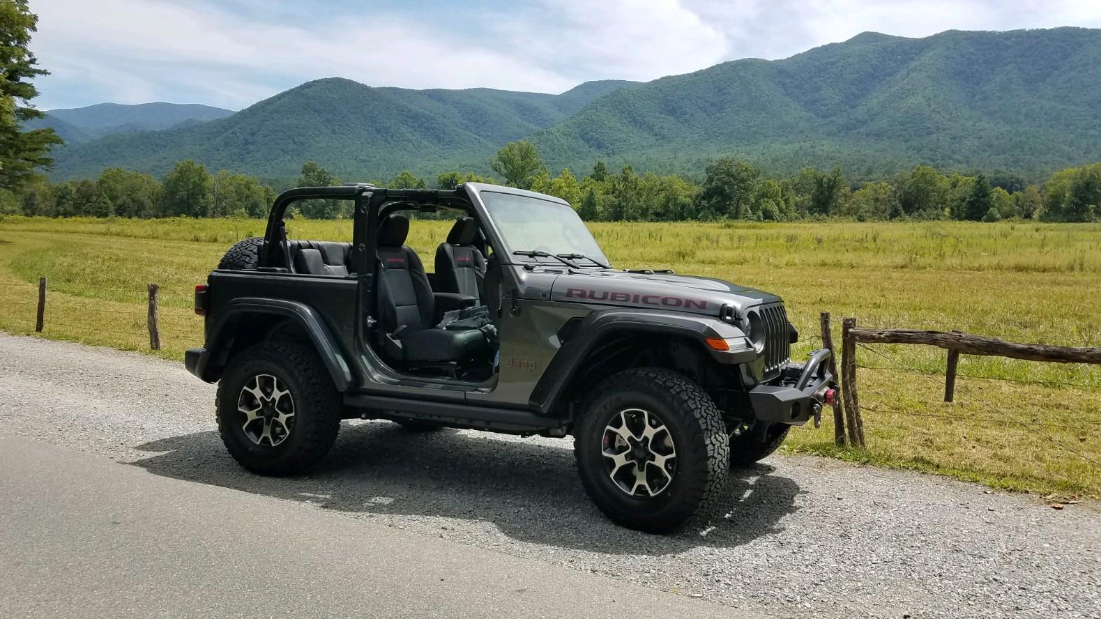 Jeep Wrangler JL Sting gray or black? 33698