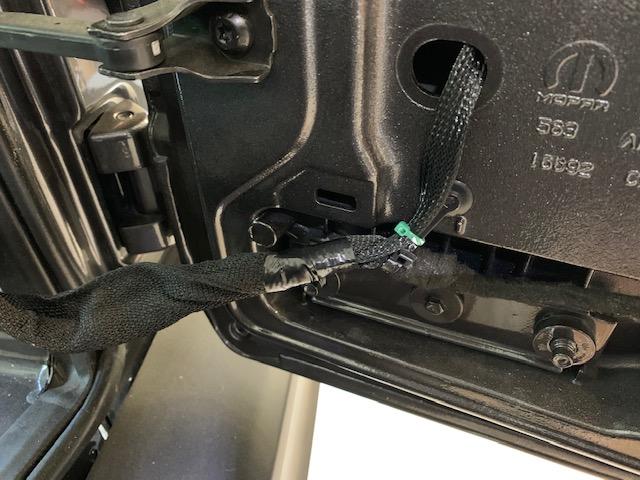 Jeep Wrangler JL Another FTM-400 Ham Radio Install - Pic heavy IMG_3360