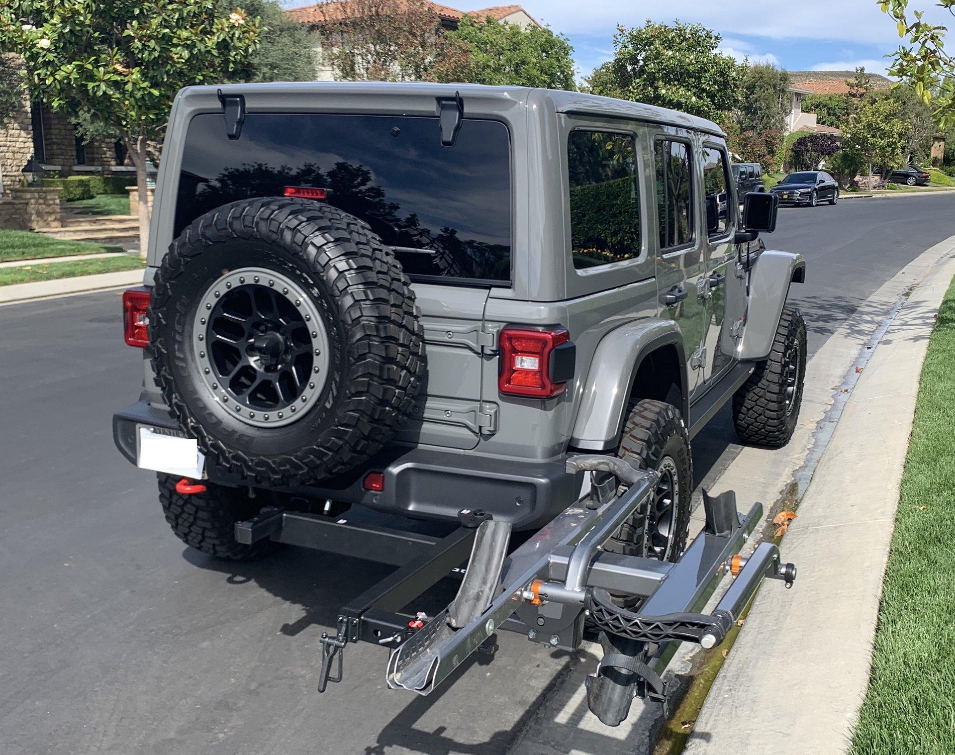 Jeep Wrangler JL Bike hitch mounts IMG_1014