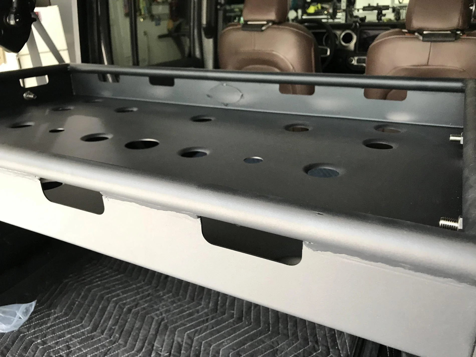Jeep Wrangler JL Advice needed about cargo area shelf FD8C545F-99D5-4E71-9C12-8B41DF58FA01
