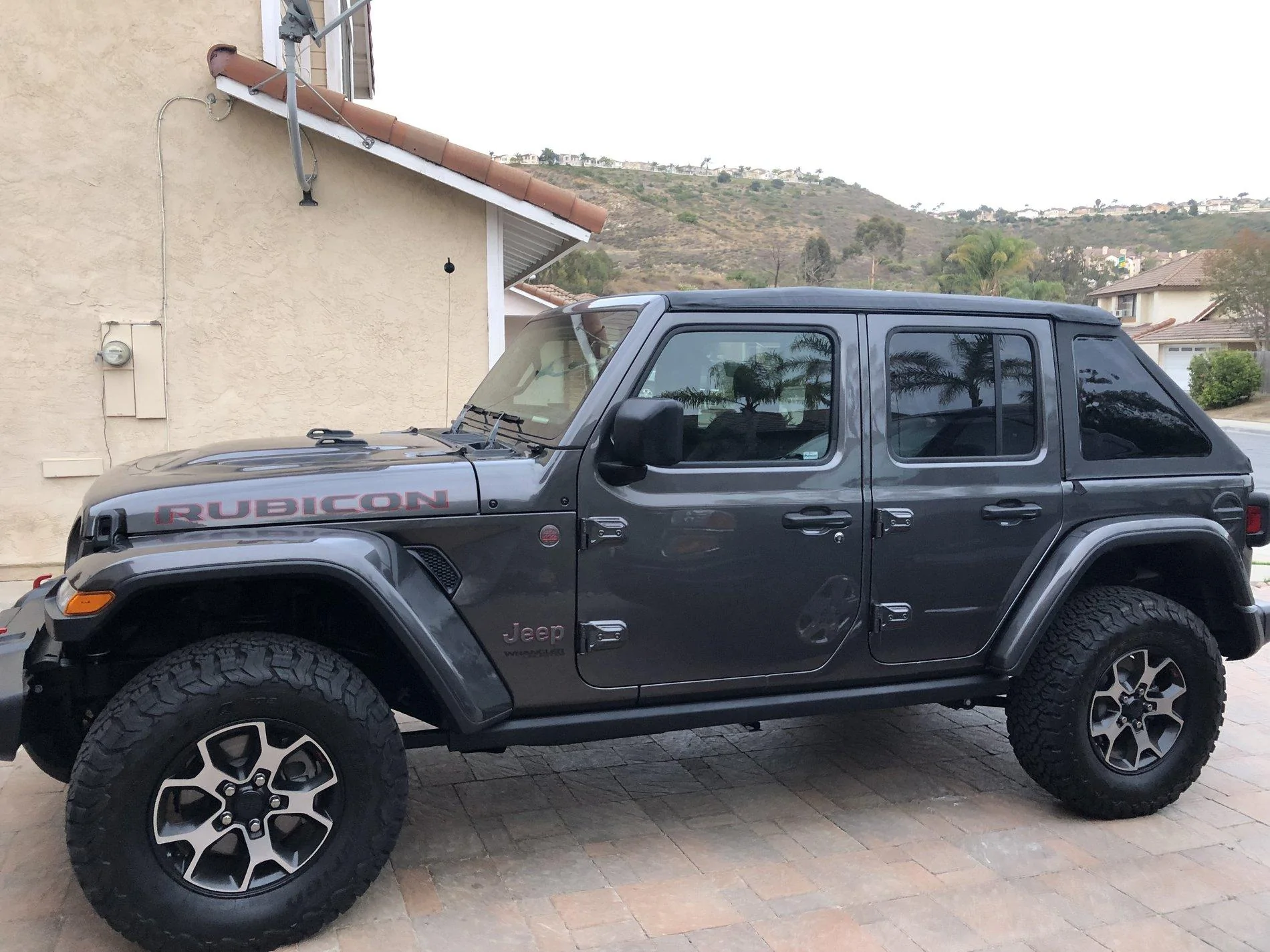 Jeep Wrangler JL Soft Top Envy 72AD0871-95CD-4465-9460-9BCD1273FAD9