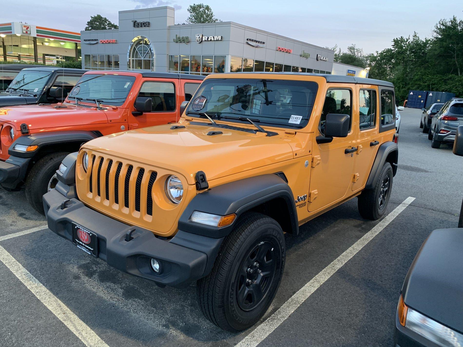 Jeep Wrangler JL New 2018 Nacho available BF5522EC-E80A-4682-B0AC-131BF9982E78