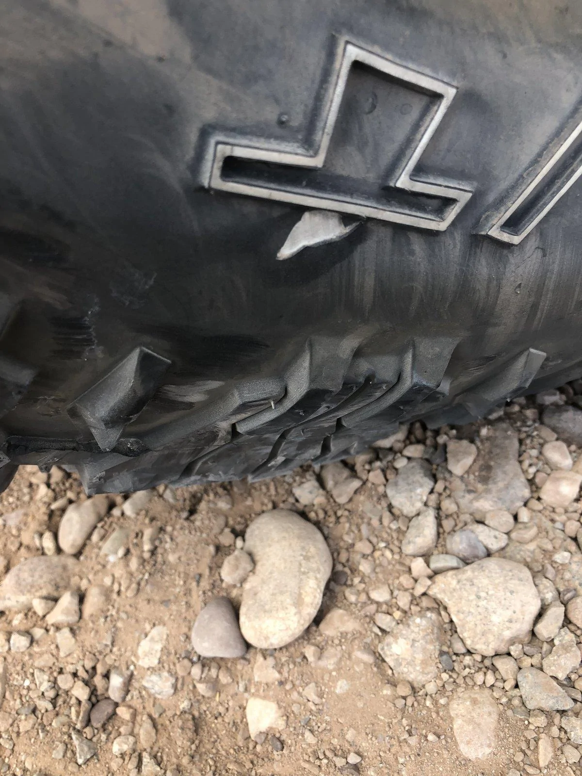 Jeep Wrangler JL My Pats are peeling F390F19E-8BC8-41CD-ABBA-4973B4AD77D0