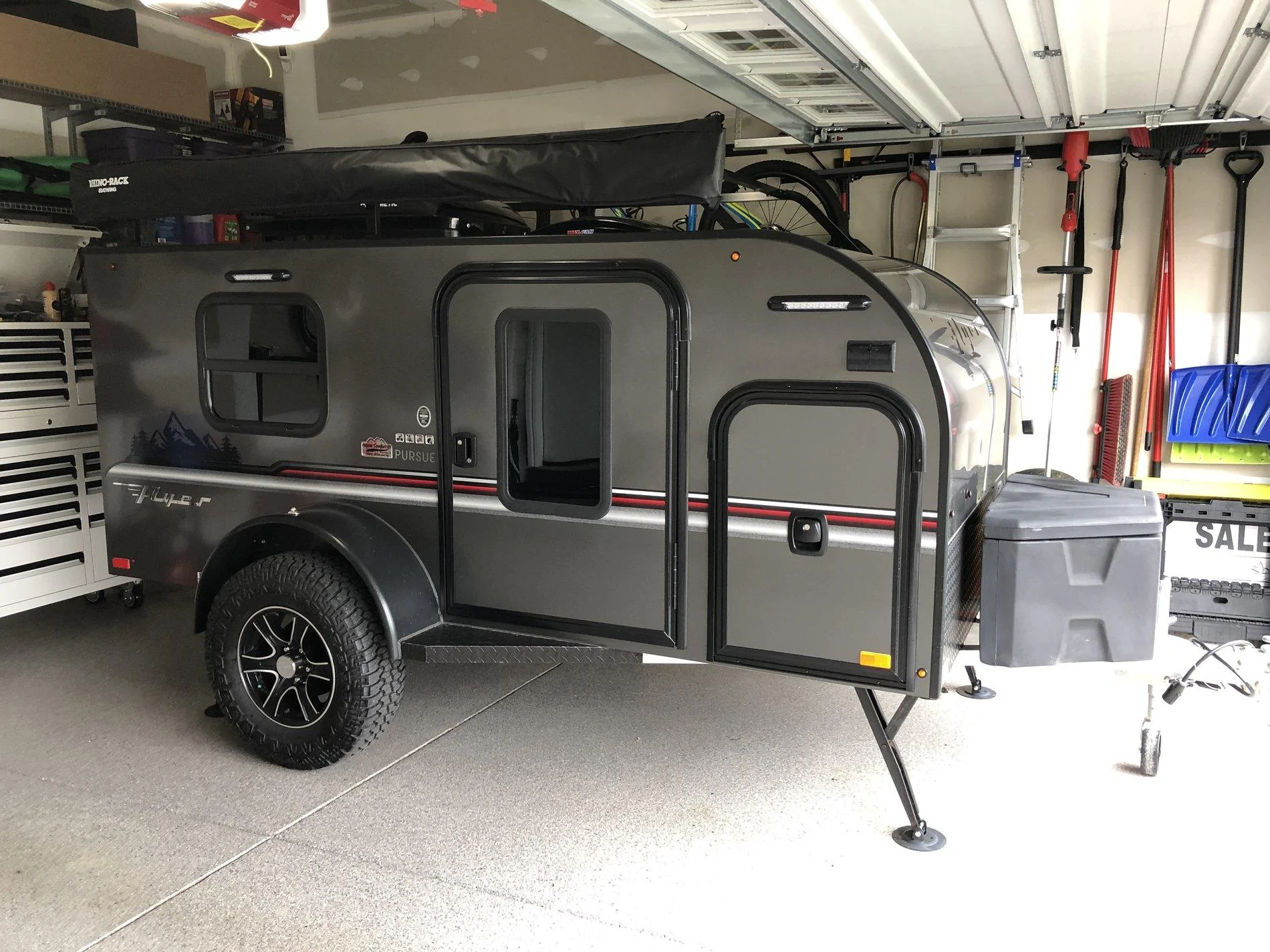 Jeep Wrangler JL Off-Road Camping Trailers 67A1A5BC-835E-4EEA-8F47-6D3421DF04C0
