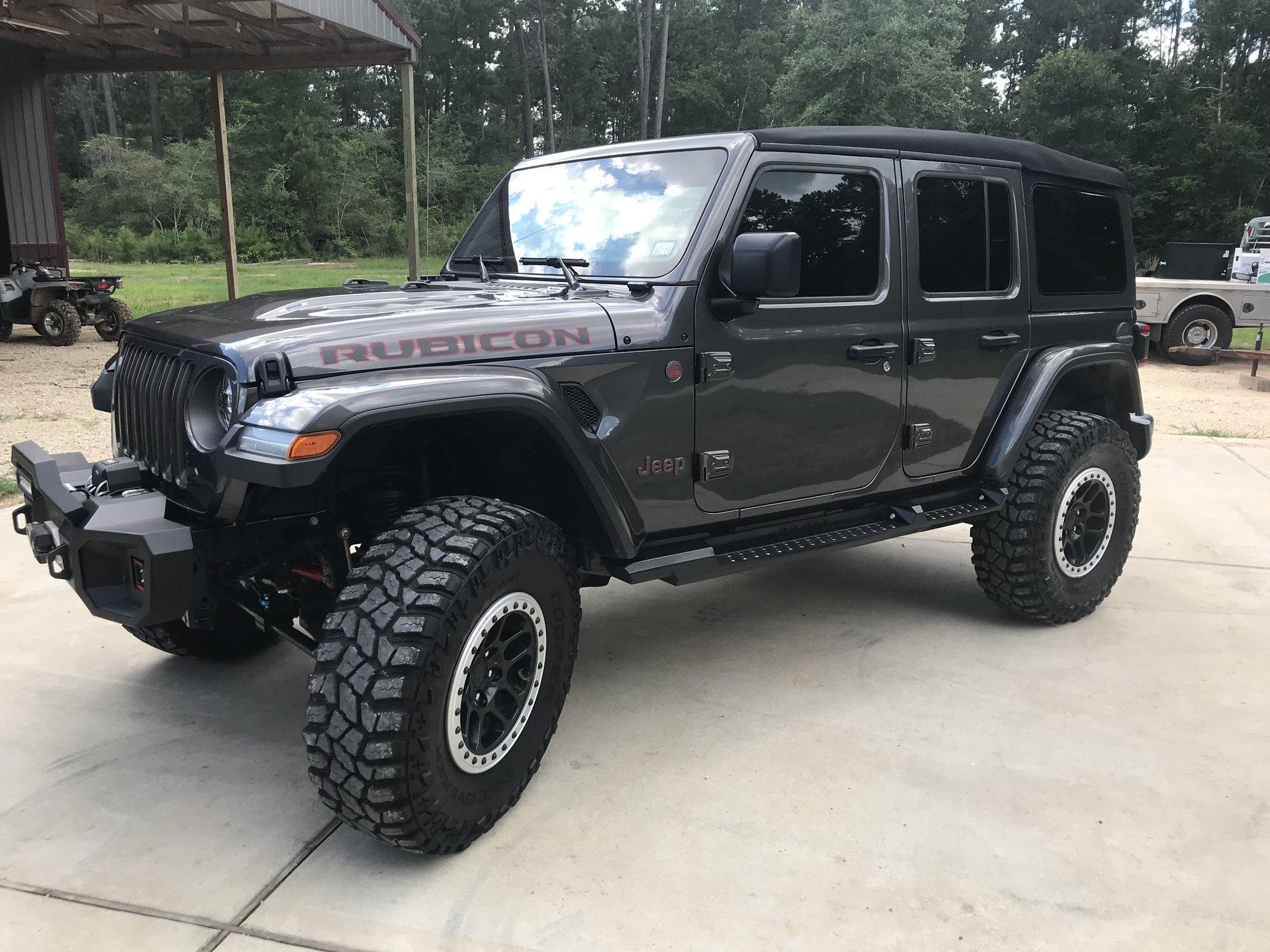 Jeep Wrangler JL Stubby Bumper. Let's see them. CE2FCD96-3C1F-47F4-98FB-10F7F6DD7069