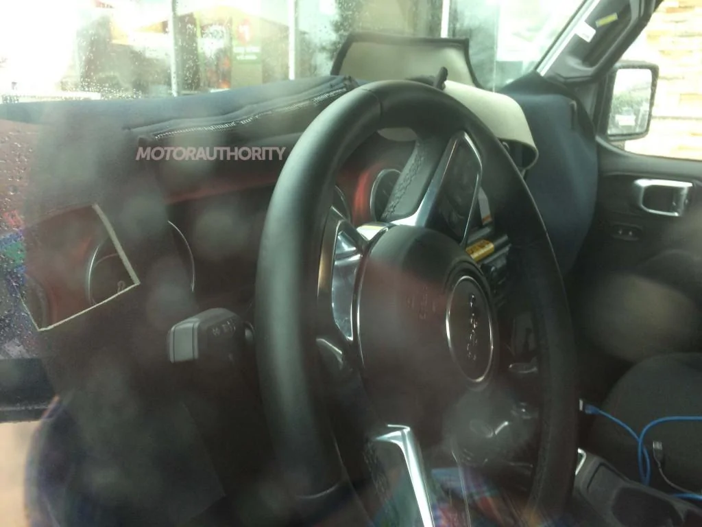 Jeep Wrangler JL More JLU pics finally (with Interior) jeep-wrangler-unlimited_100627323_l