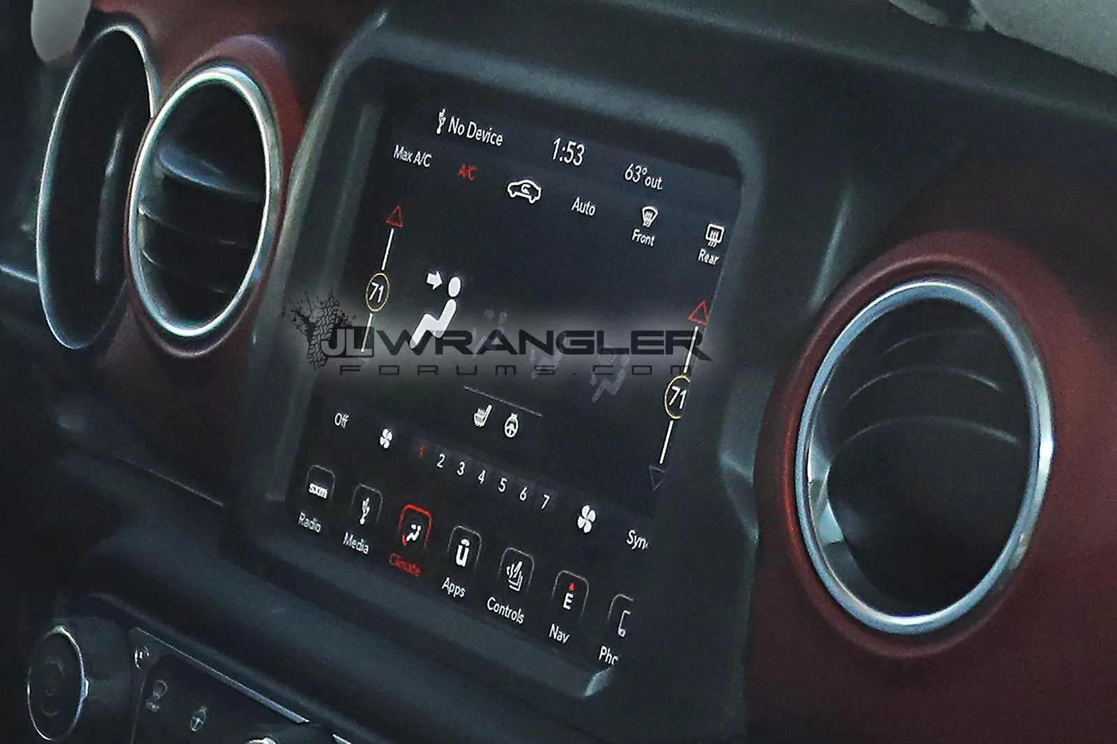 Jeep Wrangler JL More JLU pics finally (with Interior) 2018-jeep-wrangler-interior-rubicon-2-jpg
