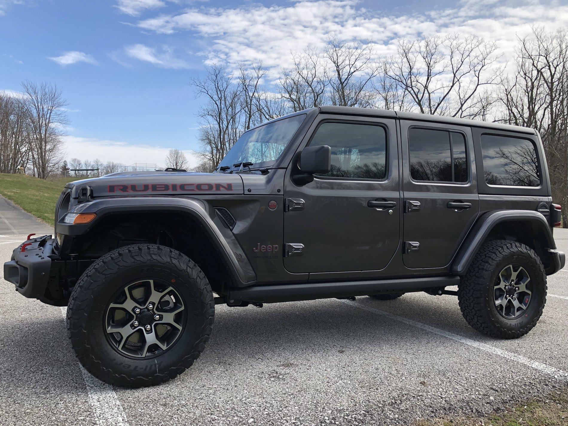 Jeep Wrangler JL GRANITE CRYSTAL METALLIC Wrangler JL Club C3D81DFD-4743-4DB4-BE1B-613019464AE1