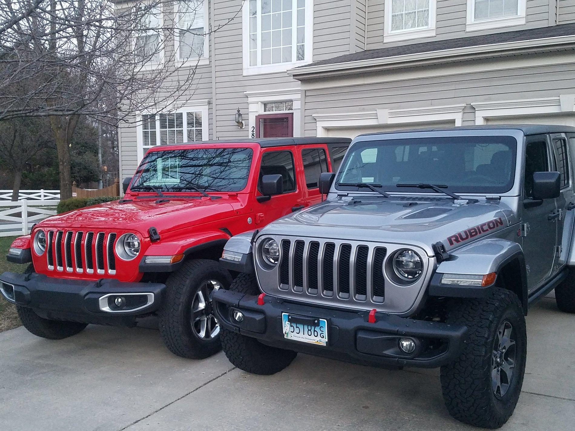 Rubicon & Sahara Side by Side 2.jpg
