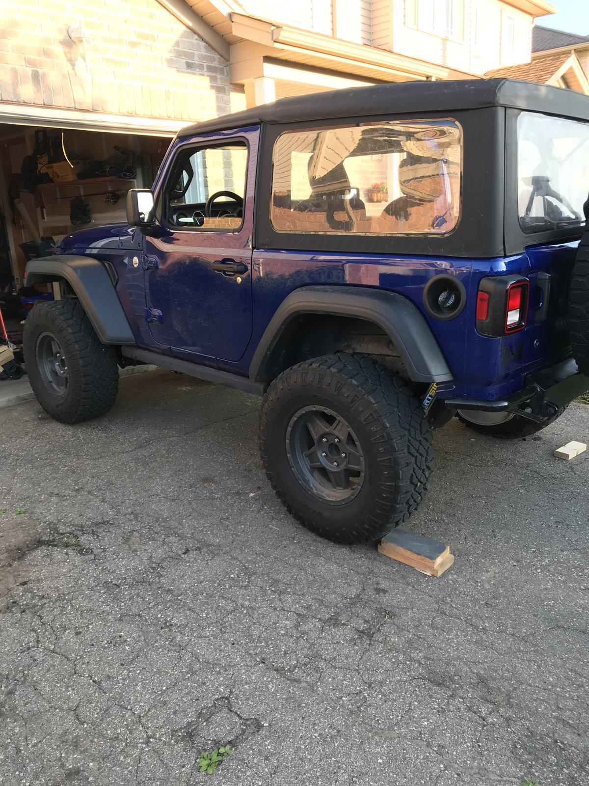 Jeep Wrangler JL AEV 2 Door Lift EB258F8B-C261-4771-BB70-AF6922A6B6AA