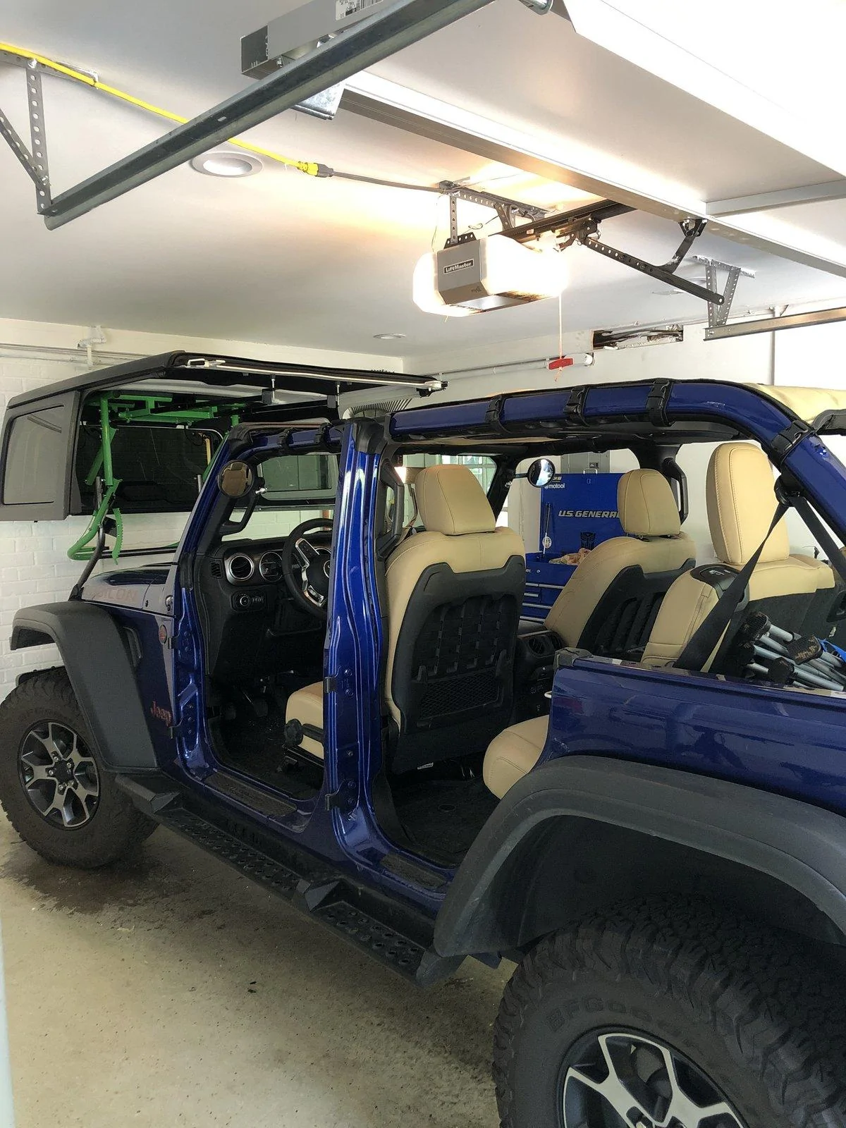 Jeep Wrangler JL Naked JL Pics - Topless and Doorless (Jeeps only please) 39FE4550-6522-4471-8F49-A0D17A90F473