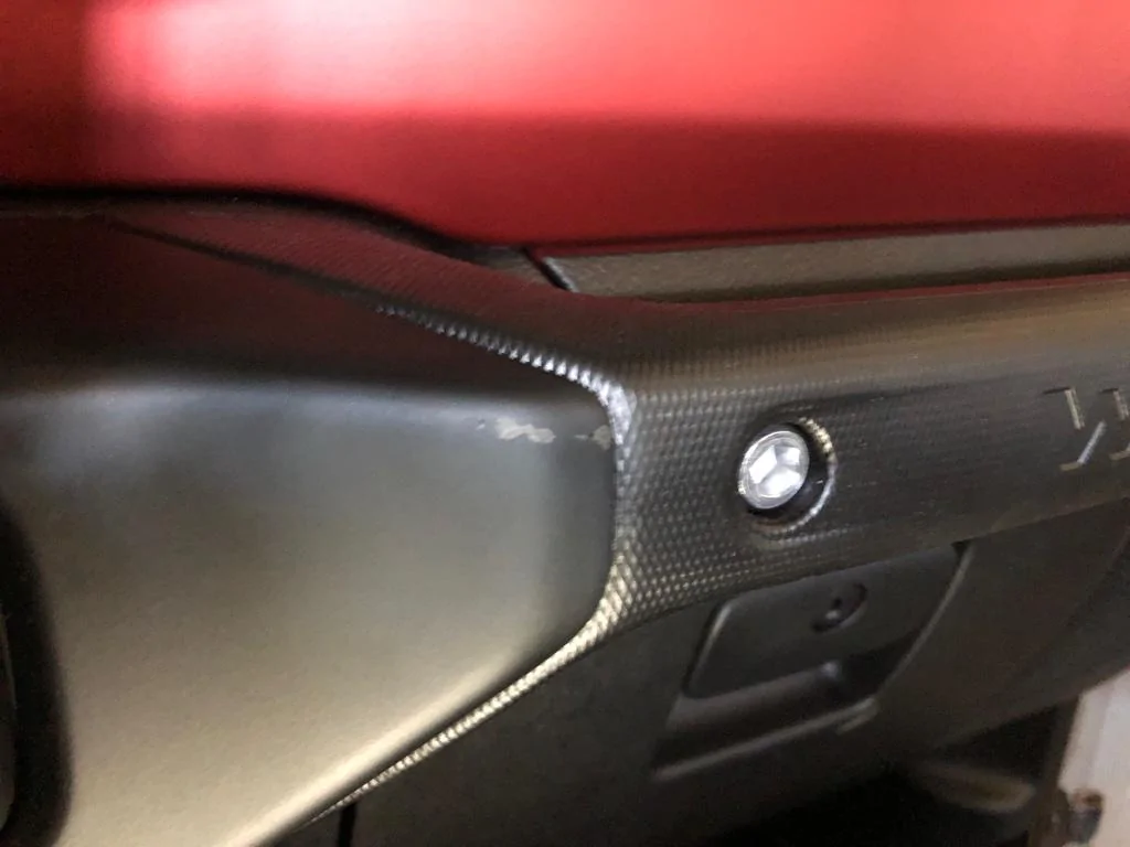 Jeep Wrangler JL Dash Panel Damage, Looking for Suggestions UNADJUSTEDNONRAW_thumb_18c0