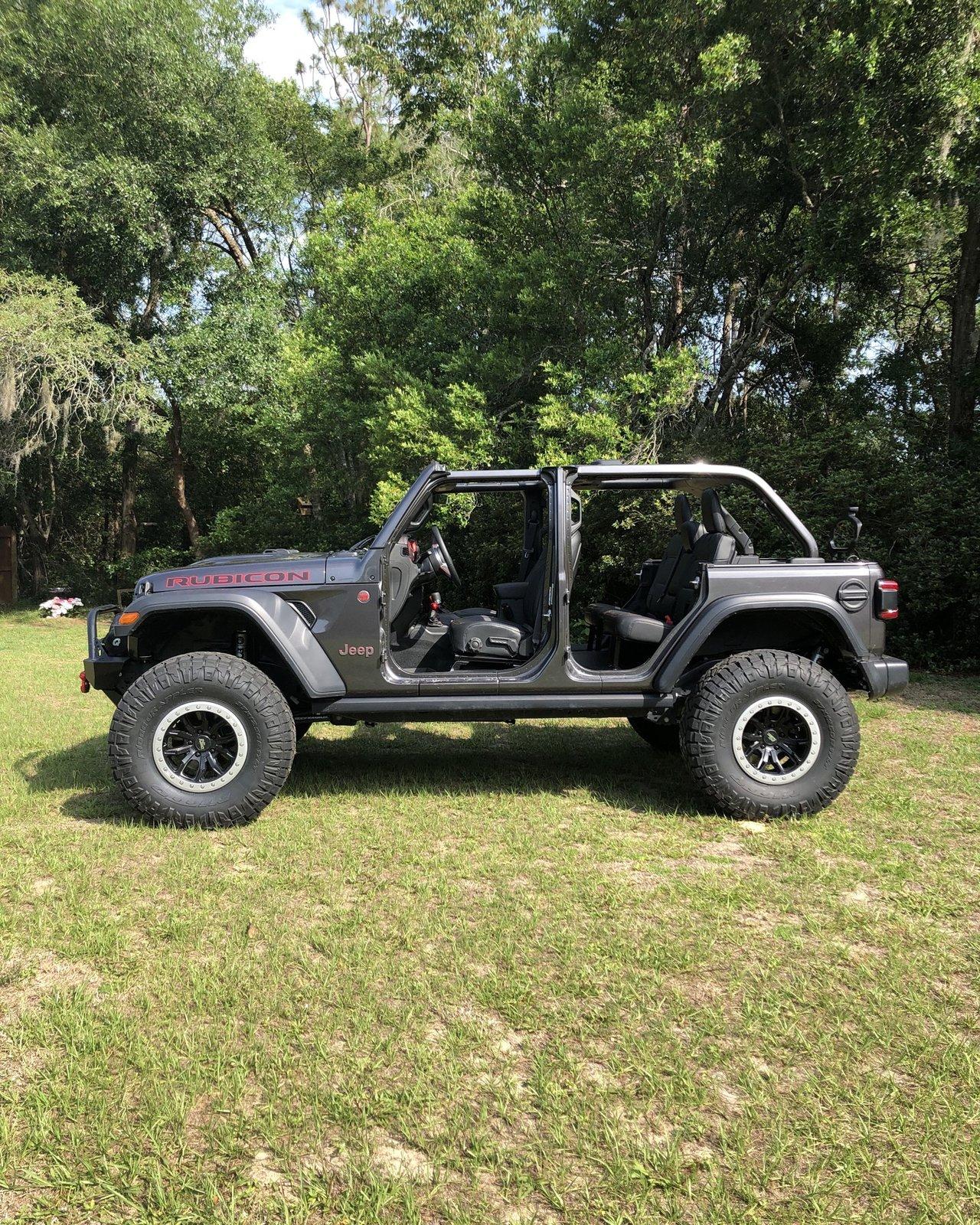 Jeep Wrangler JL Naked JL Pics - Topless and Doorless (Jeeps only please) 0BB800FD-39C3-4C33-B16B-A4217E5ADB4A