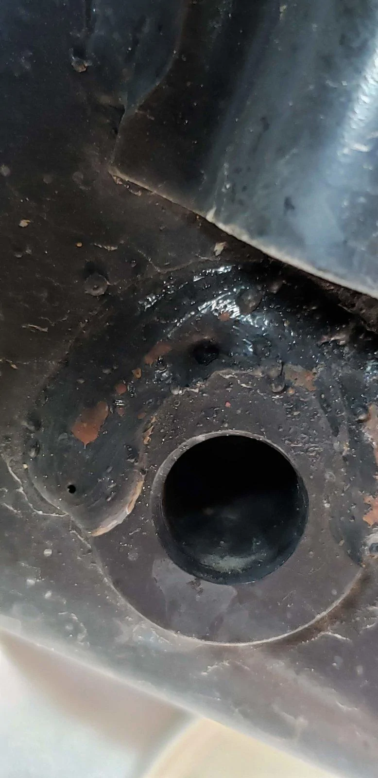 Jeep Wrangler JL What is this welded hole!? 20190611_143251