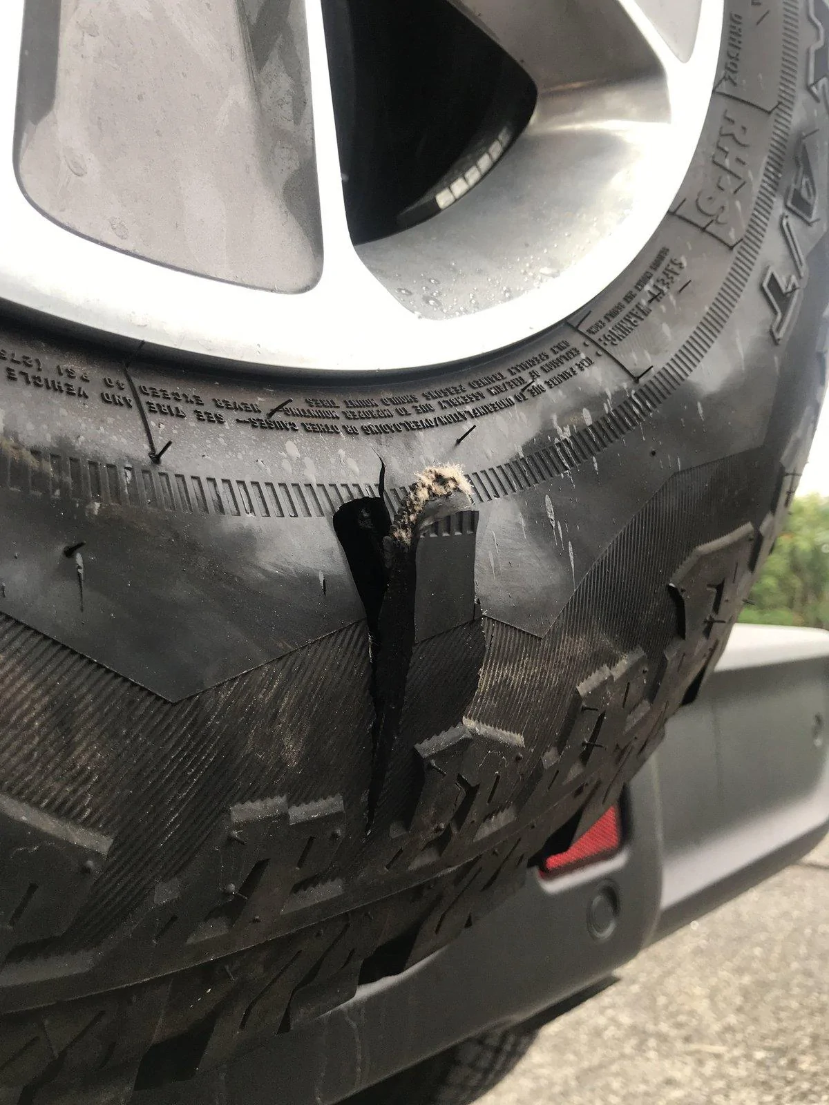Jeep Wrangler JL Lost two tires in ~3k miles IMG_5576