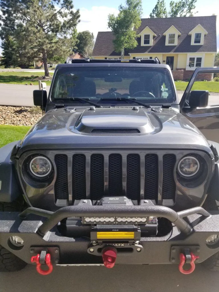 Jeep Wrangler JL Hood options? 32B2339B-01B8-44F3-BF67-ACF4E832D2B7