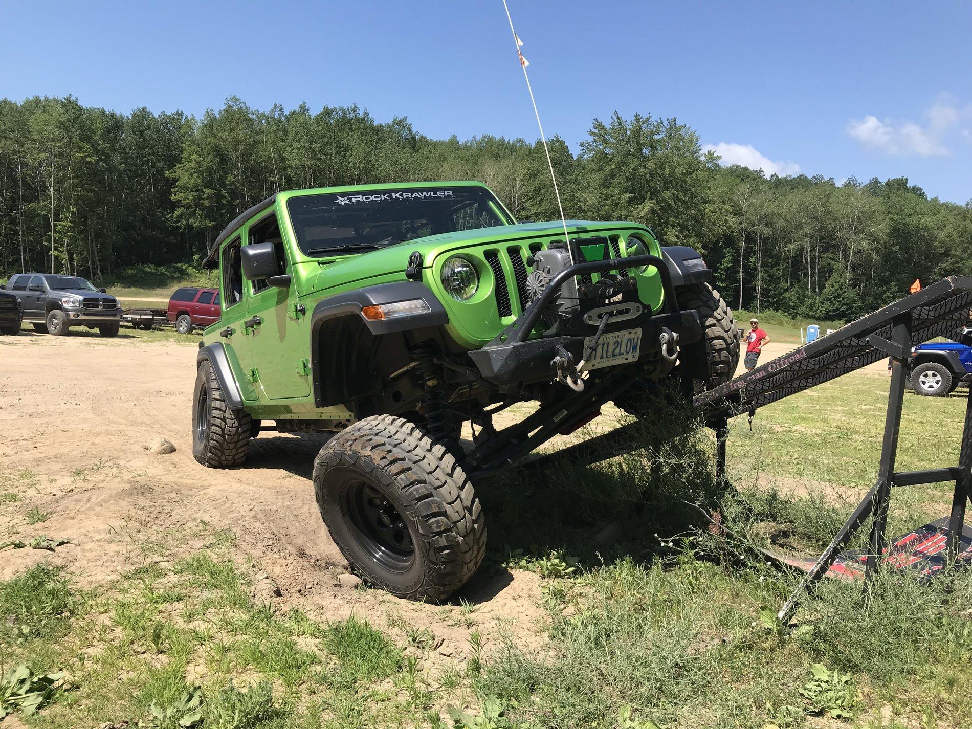 Jeep Wrangler JL A Stil2low Jeep 266E1EDC-72A3-4ED2-BA92-73DD1CA293BB