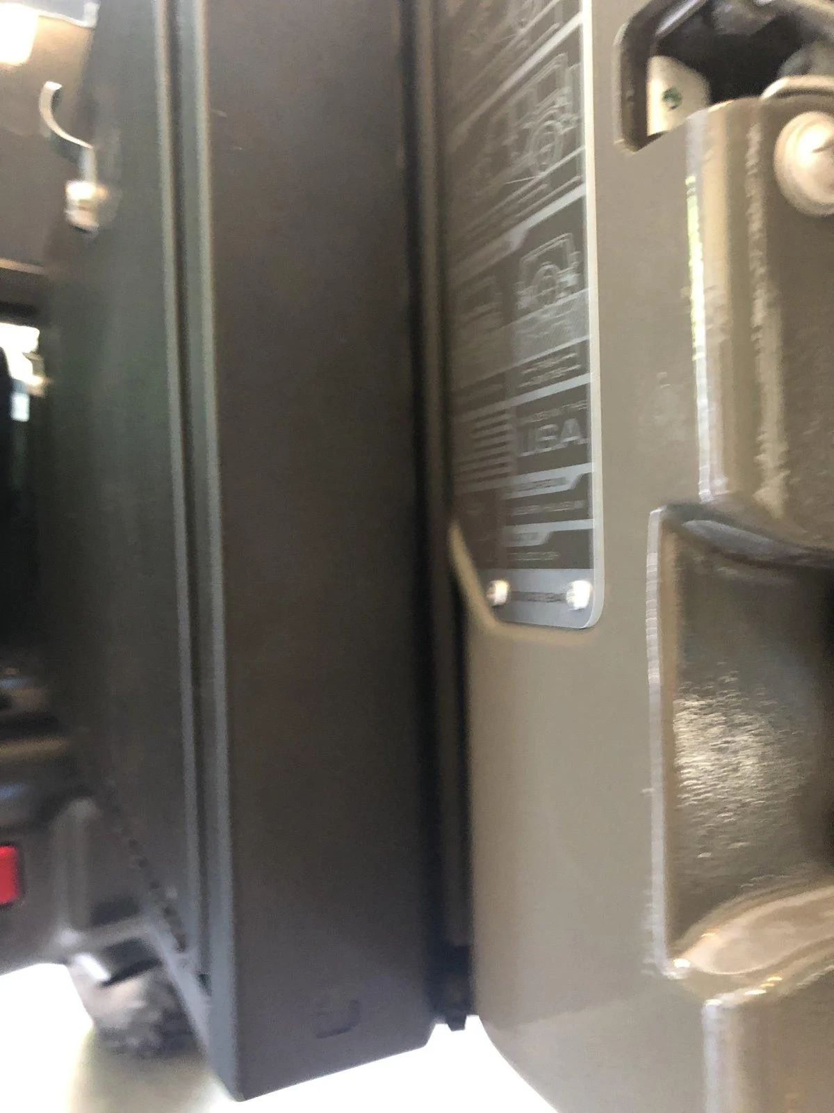 Jeep Wrangler JL Tuffy tailgate lockbox anyone installed on yet? TvYulhXvS7qY2aIAOILQCg