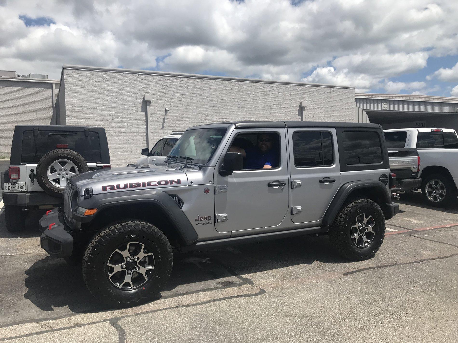 Jeep Wrangler JL BEFORE AND AFTER MODS PICS CB7B5C51-7FD6-4B7F-8F88-A96795E83F39
