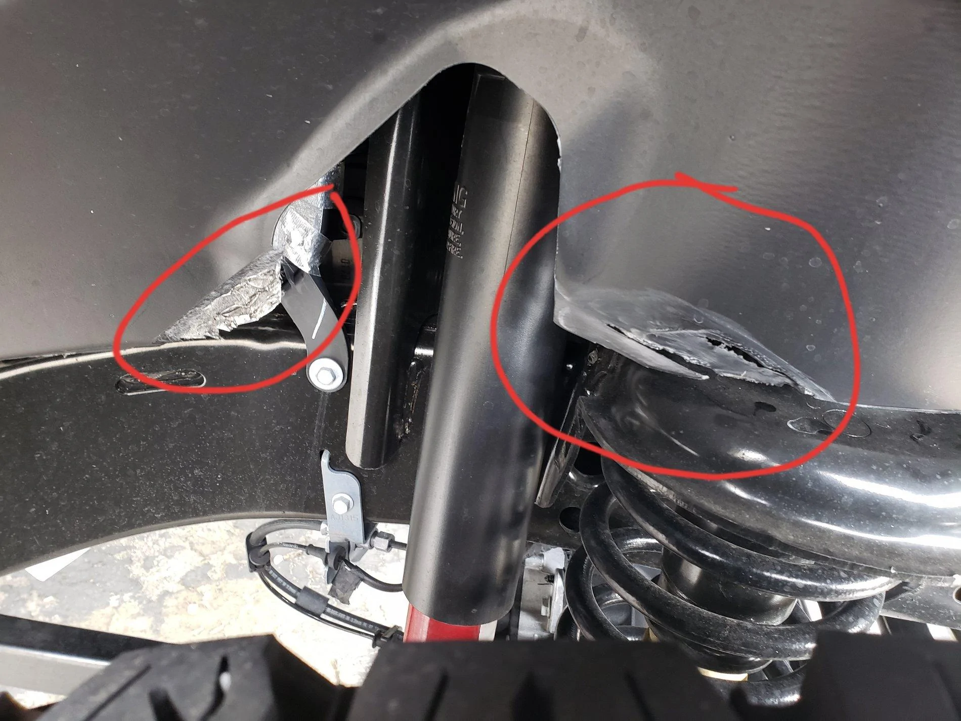 Jeep Wrangler JL Inner fender liner rub/defect 20190722_162046