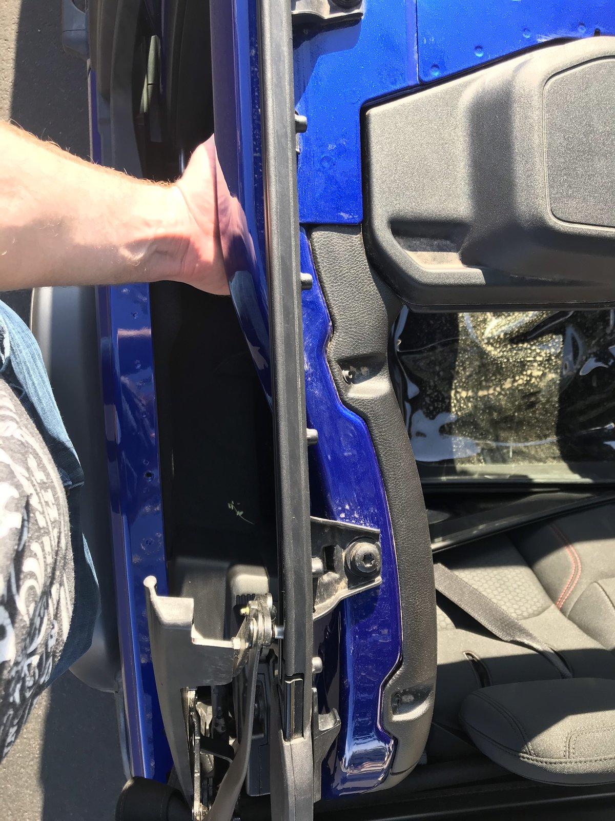 Jeep Wrangler JL Broken Soft Top Frame From Sunrider Position IMG_0889.JPEG