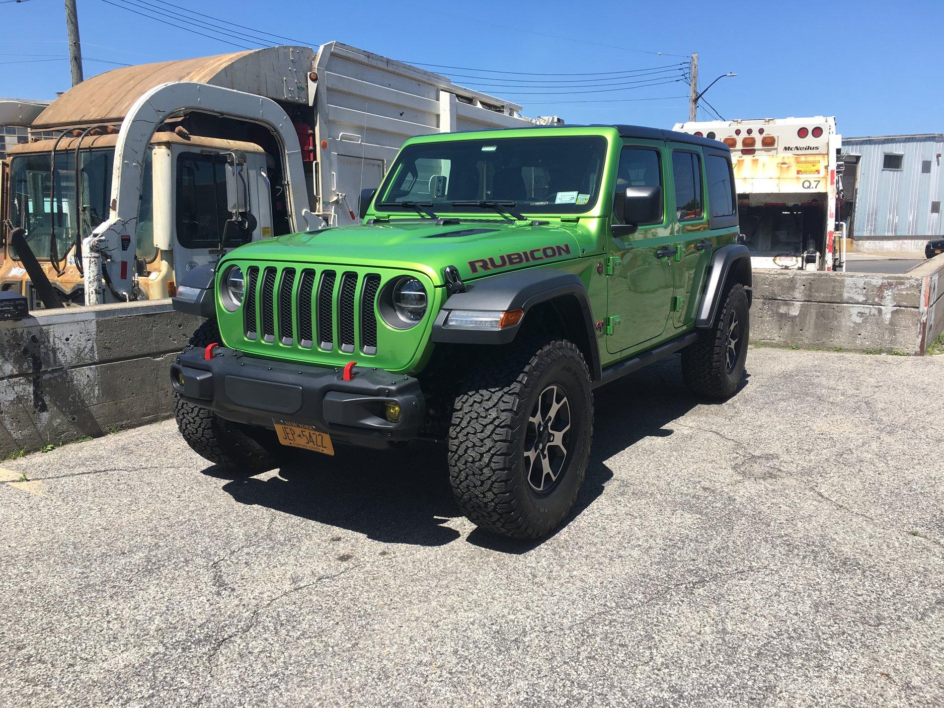 Jeep Wrangler JL Stubby Bumper. Let's see them. C7727886-0223-4822-8F18-754B3D660834