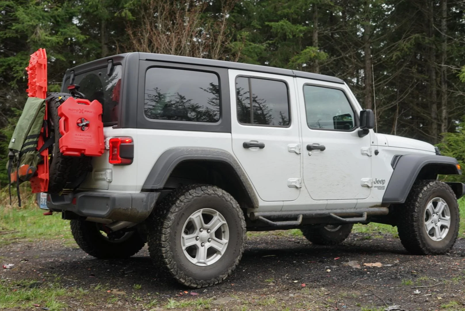 Jeep Wrangler JL Installing Rubi shocks on sport installation help? DSC03241