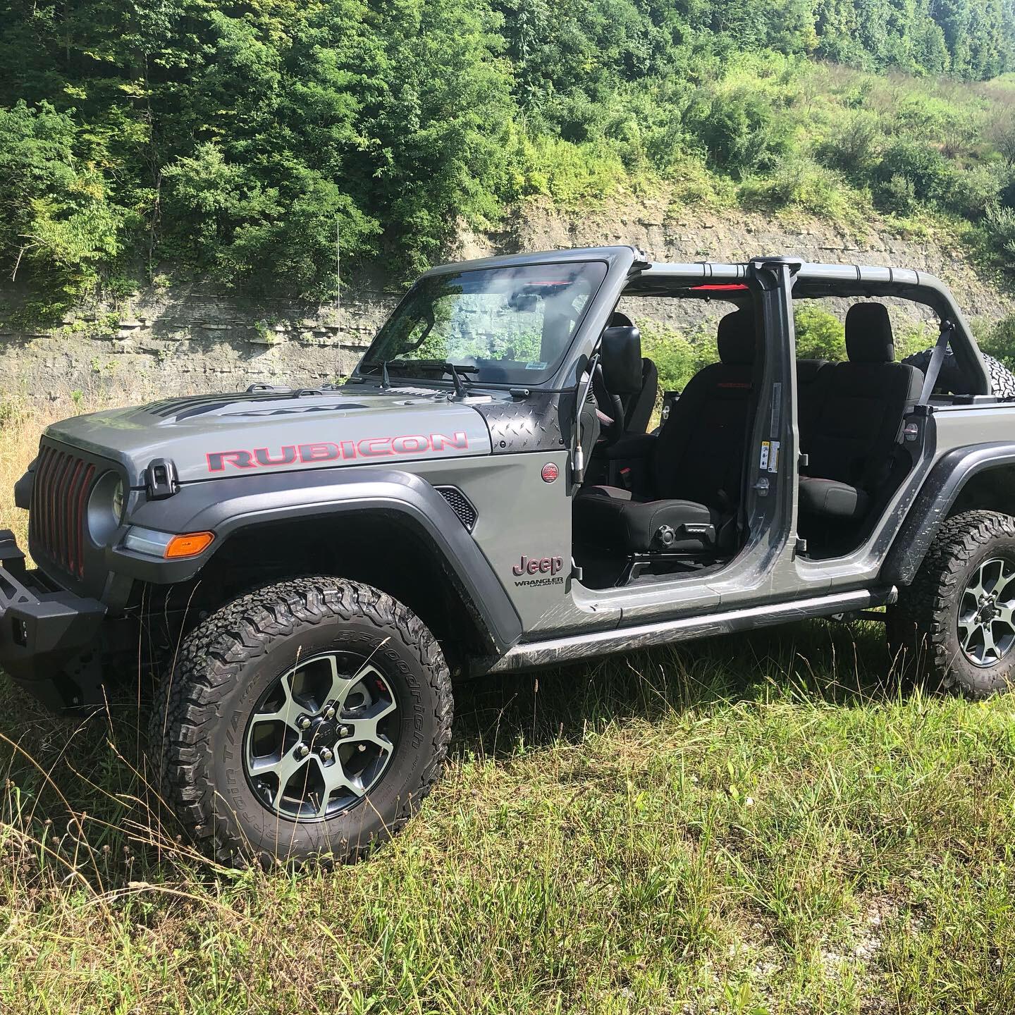 Jeep Wrangler JL JLUR Sentinel CE11FB5B-84AA-4925-A771-C878BD7D8E6B