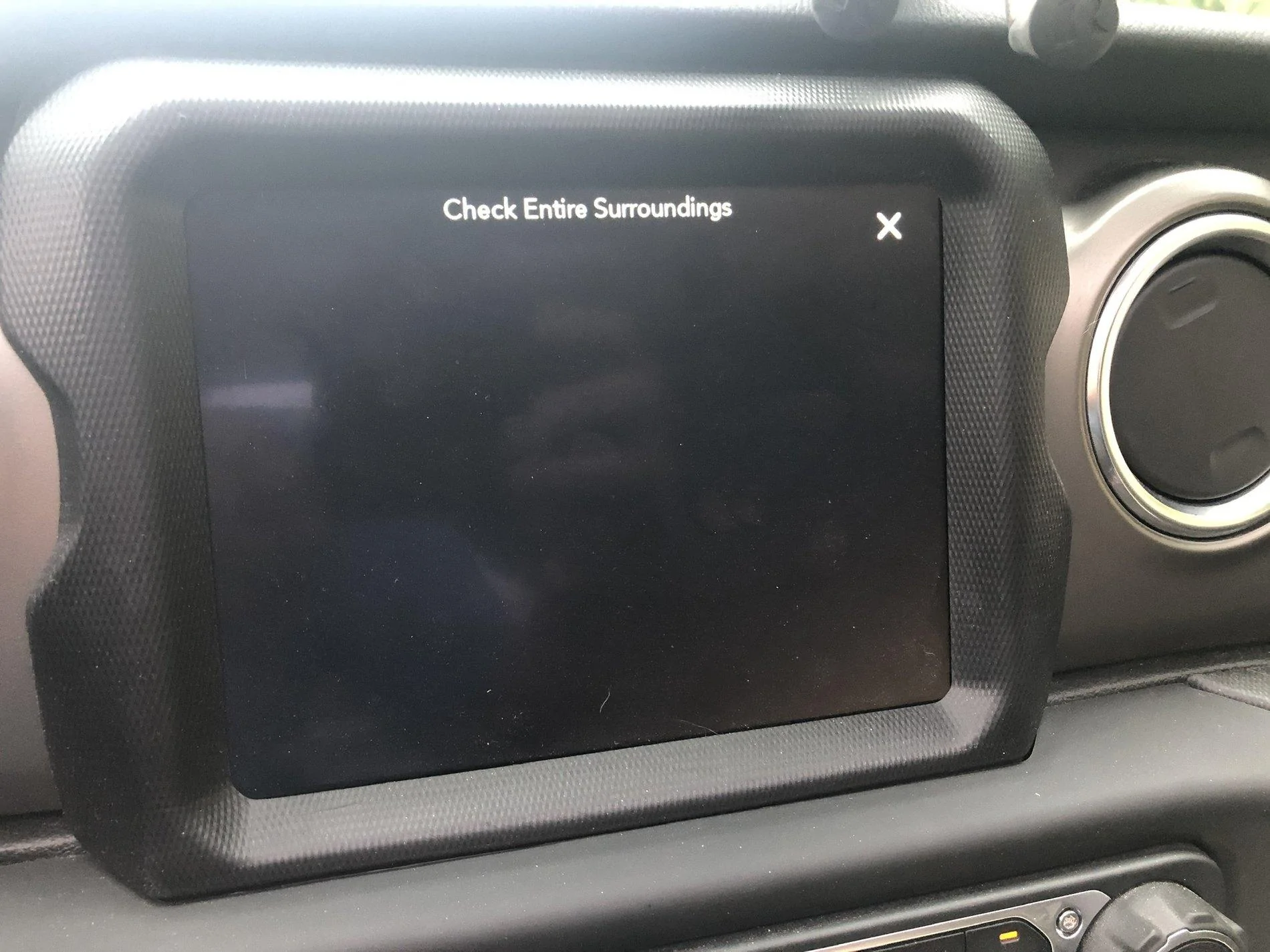 Jeep Wrangler JL backup camera suddenly stopped working 6B73EABF-979A-4125-847F-0680923142EB