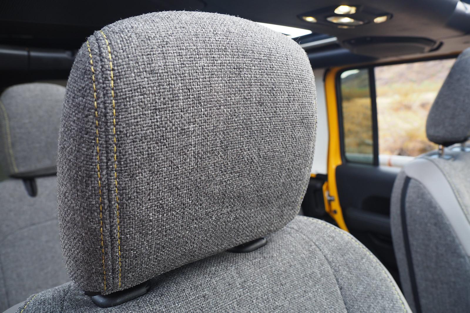 Jeep Wrangler JL Seat covers 48262134632_1d547784e6_h