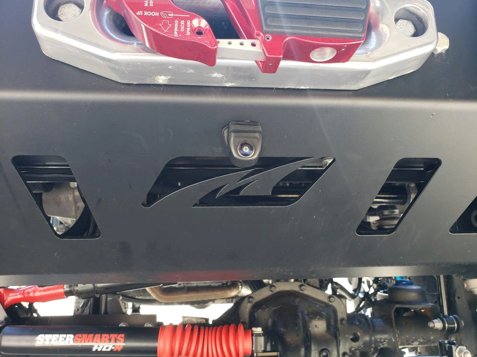 Jeep Wrangler JL Off-Road Camera (front facing) writeup 20190728_111121