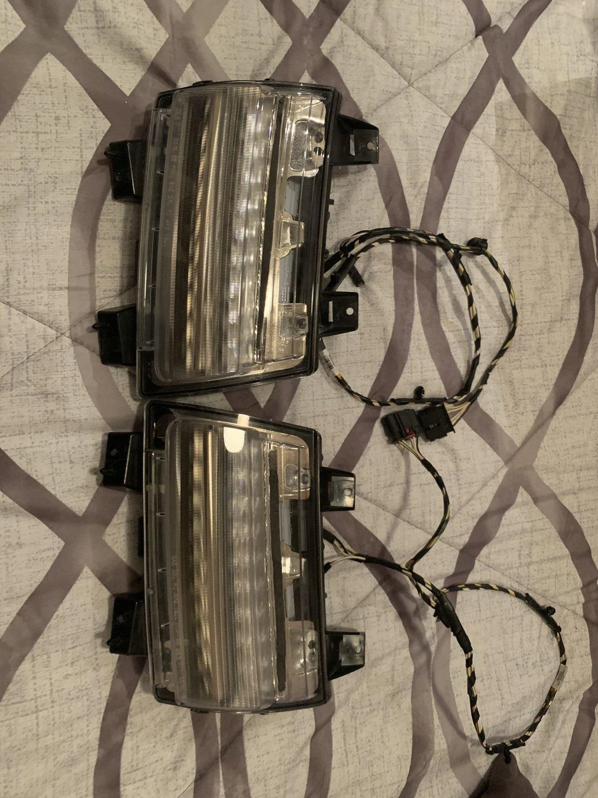 Jeep Wrangler JL Mopar LED daytime running lights B45FCEE4-E210-439D-9F60-EE124188E23A