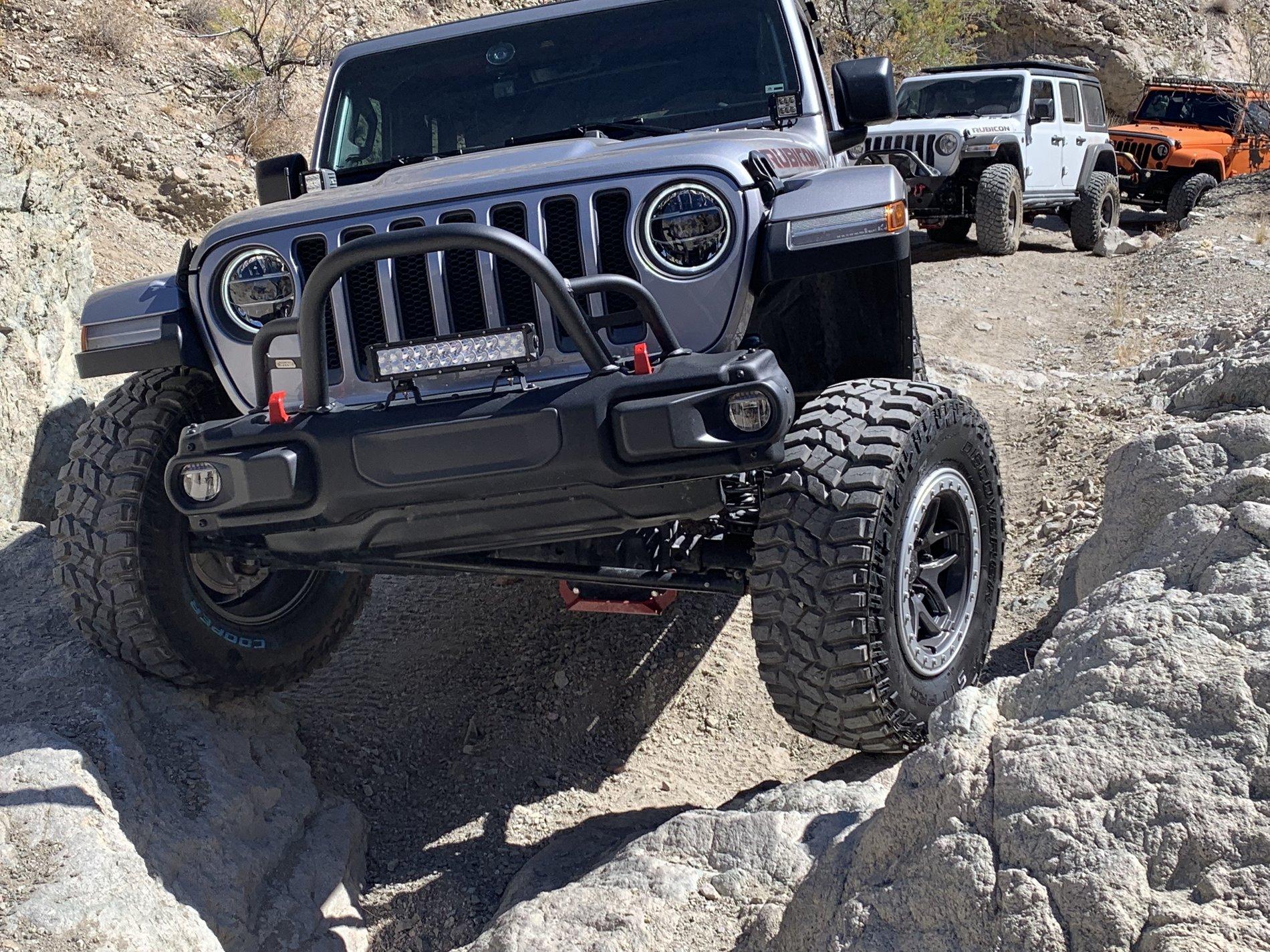 Jeep Wrangler JL Maximus-3 JL Stinger Bar 40A6ABCC-2B95-43D3-9F7C-51C36D3AA120
