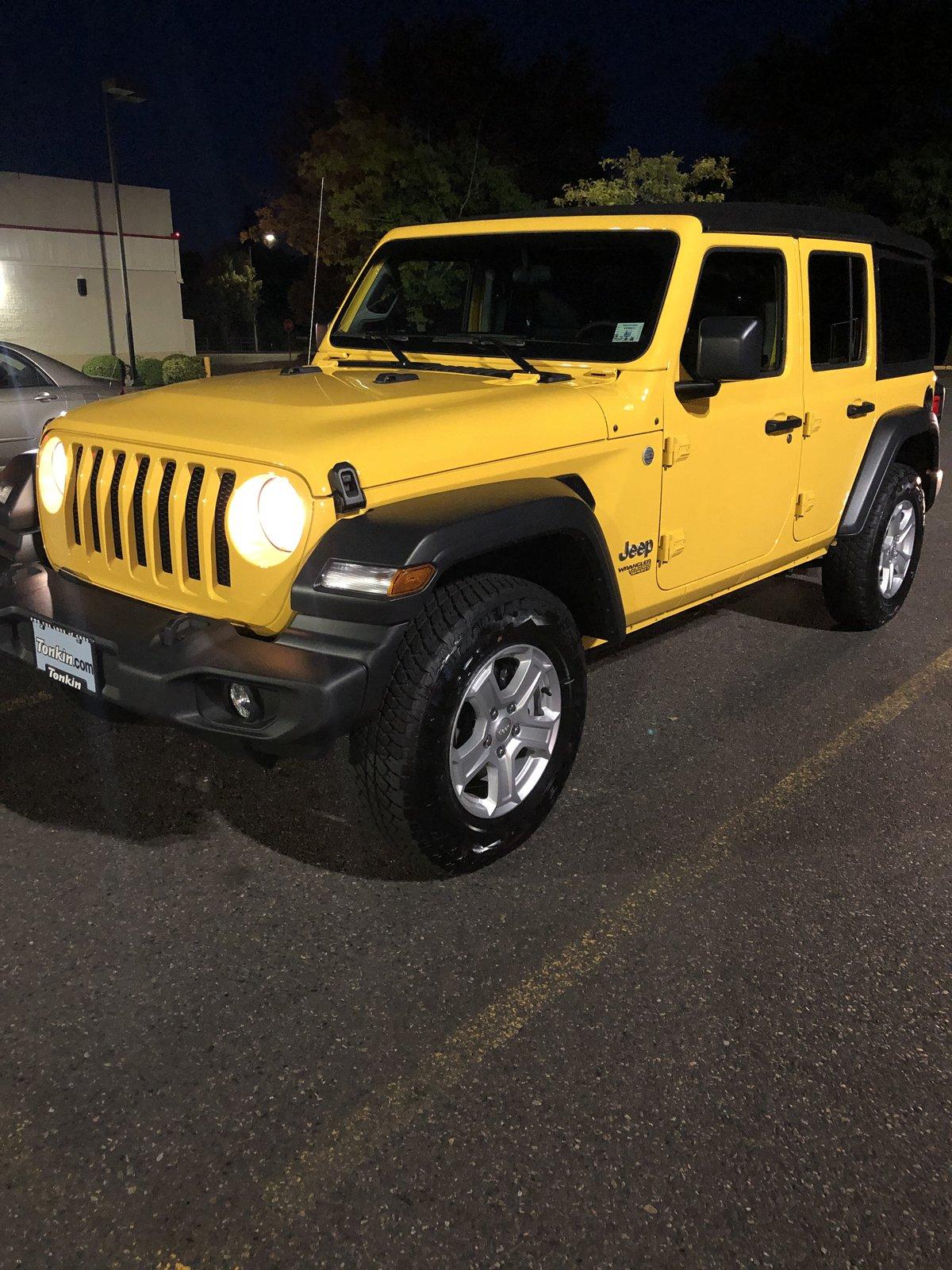 Jeep Wrangler JL 2018 Left Overs 90596B87-CE62-4A3F-9562-3CBAB5A371B4