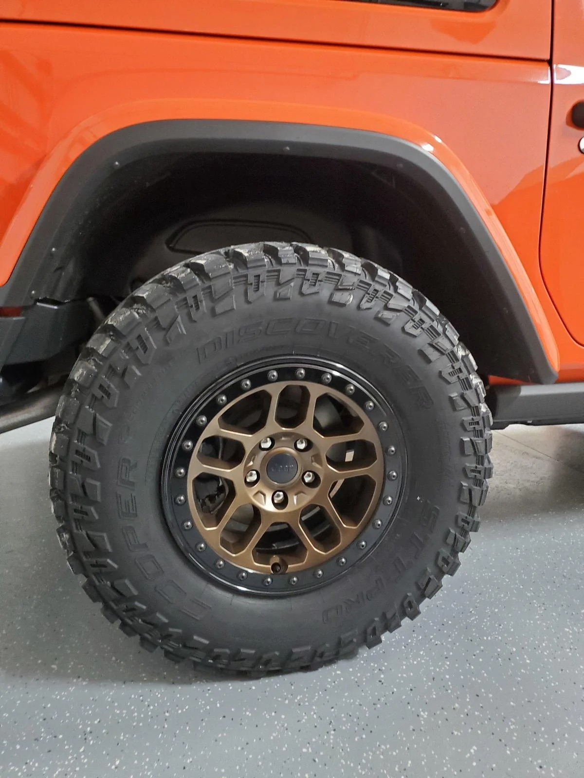 Jeep Wrangler JL Punk'n with bronze wheels? 20190708_144900