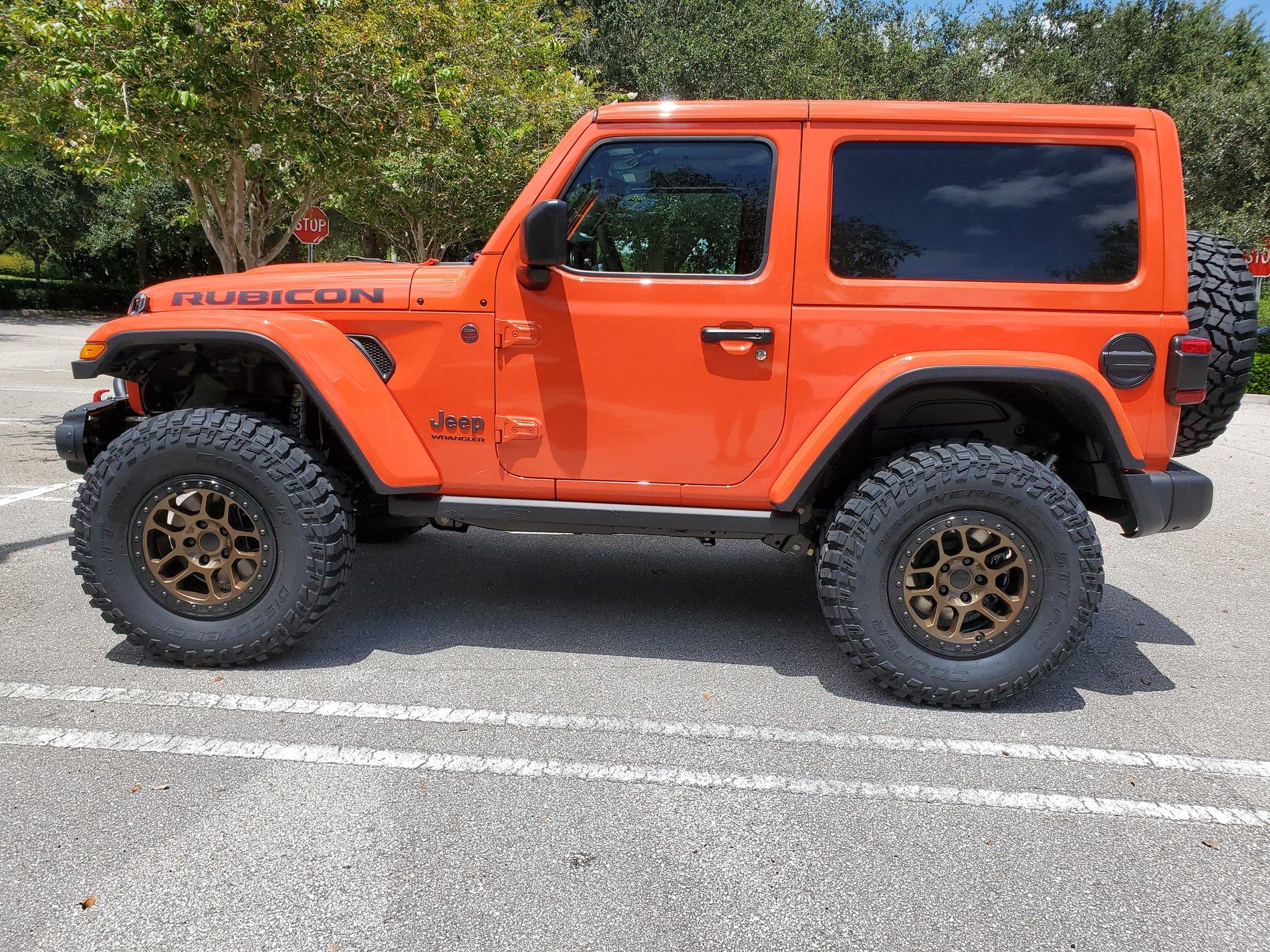 Jeep Wrangler JL Punk'n with bronze wheels? 20190722_122330