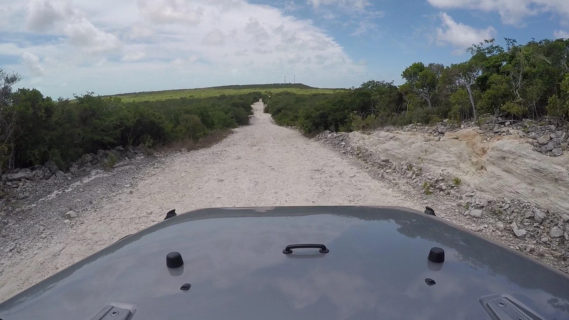 Jeep Wrangler JL What makes a Jeep a life experience. TCI Driving to Malcom Beach_Moment