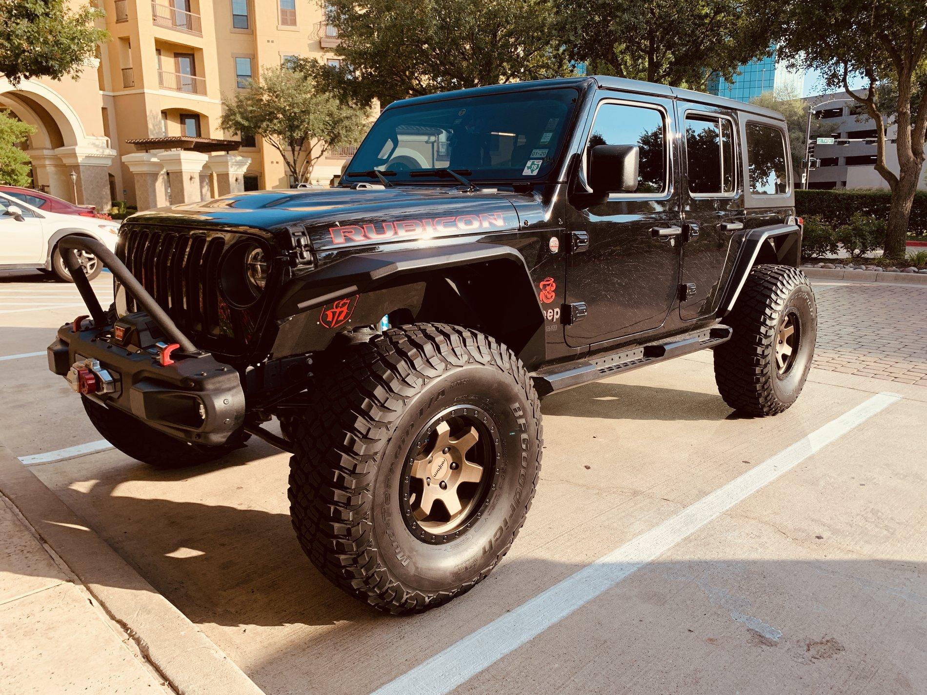 Jeep Wrangler JL Road Armor Stealth Inner and Outer Flares Installed 81F85930-0938-4EEF-8BBD-A389F2E880FB