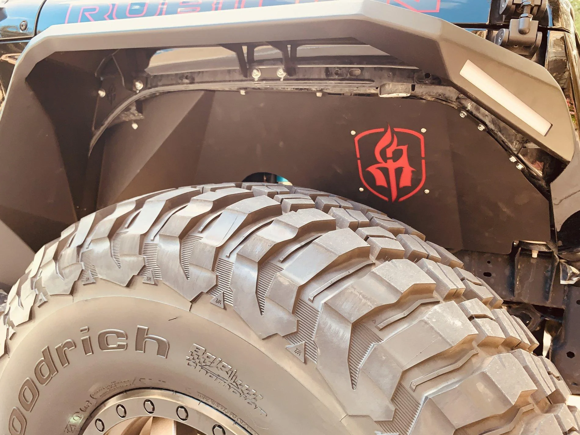 Jeep Wrangler JL Road Armor Stealth Inner and Outer Flares Installed BEFD395B-6C34-4391-9B19-46E95CBEDD6B