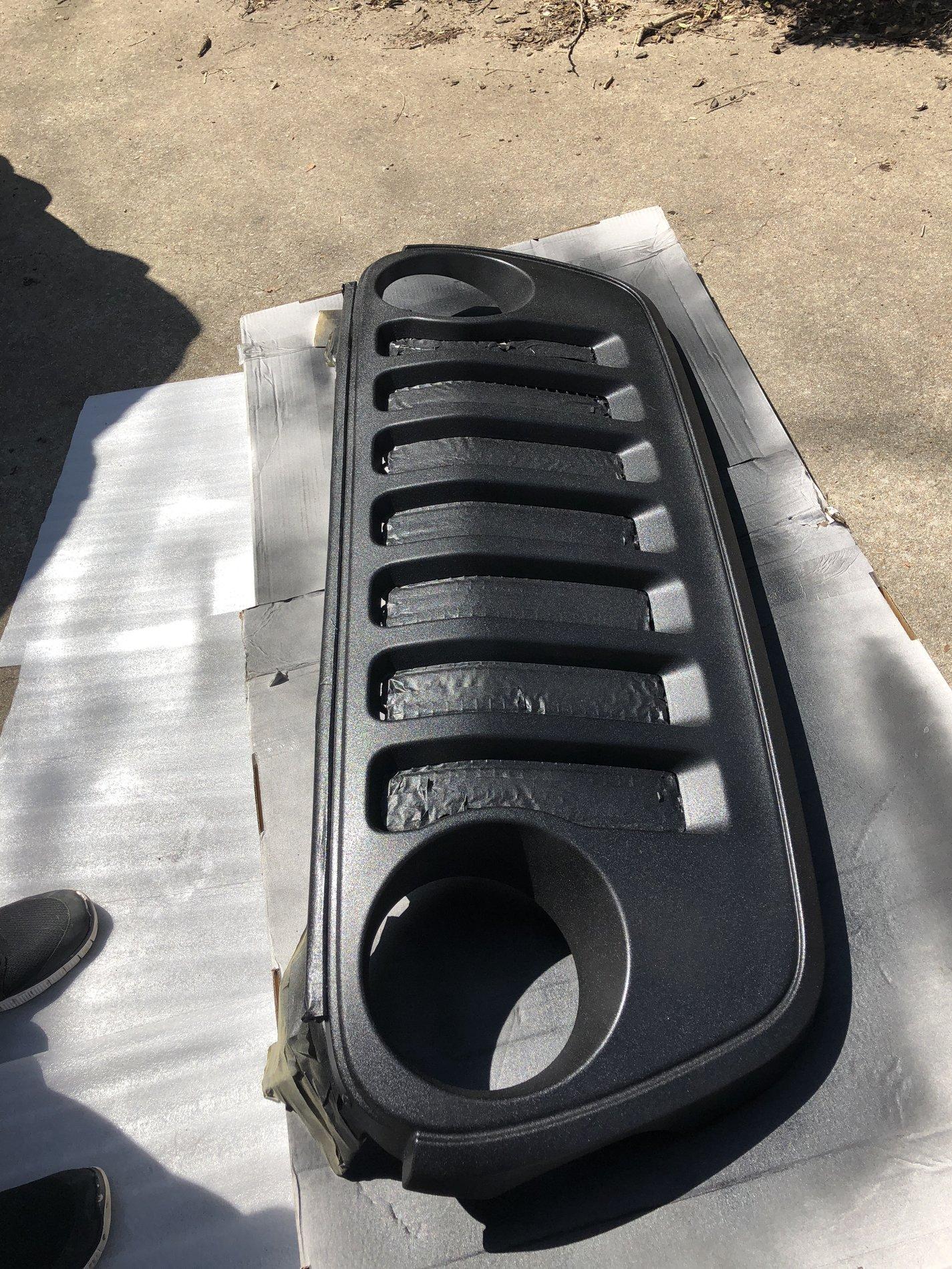 Jeep Wrangler JL Blacking out the grill IMG_6843.JPG