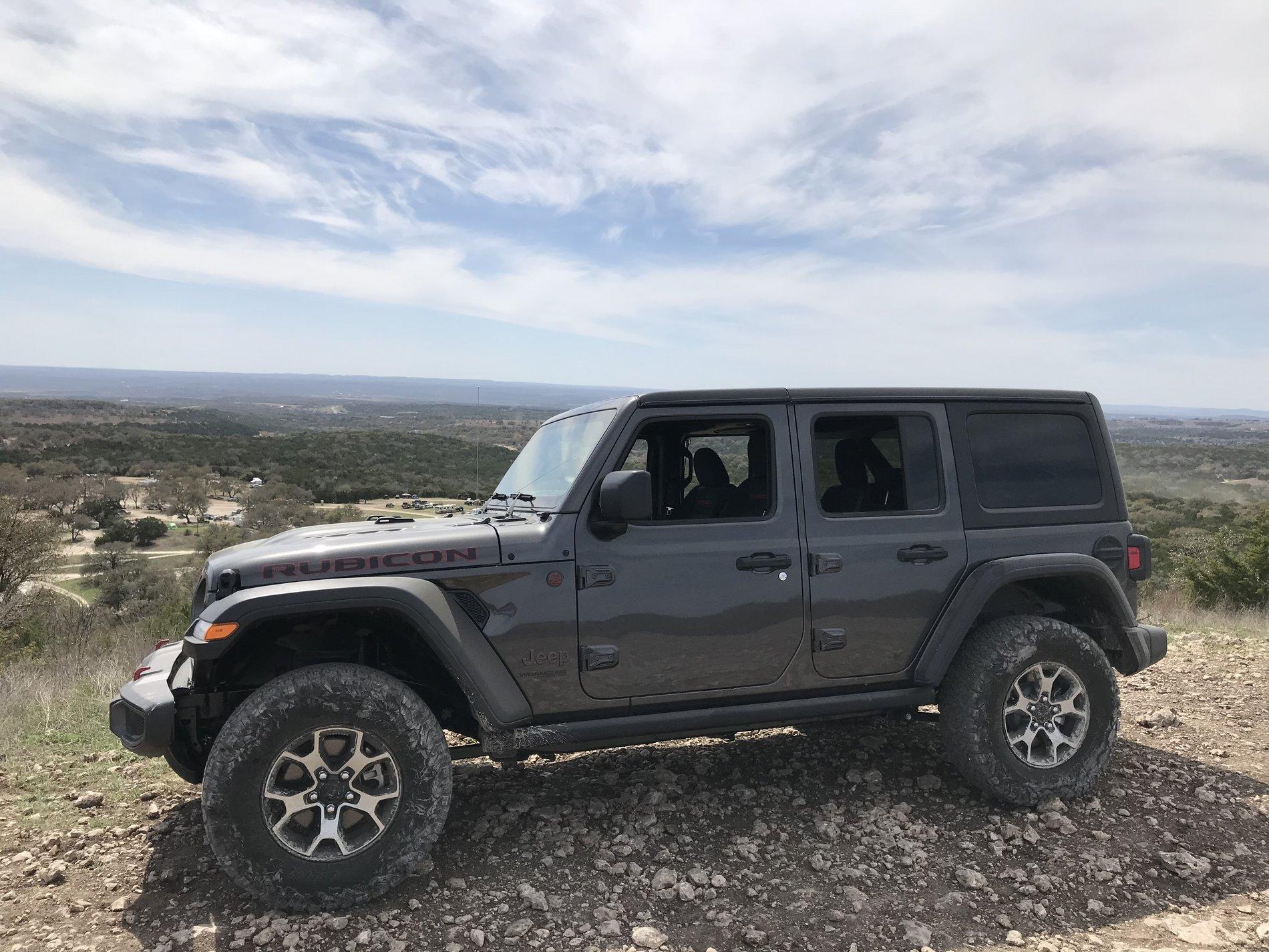 Jeep Wrangler JL GRANITE CRYSTAL METALLIC Wrangler JL Club FCB0F431-6C55-435E-9892-3285BE901BB0