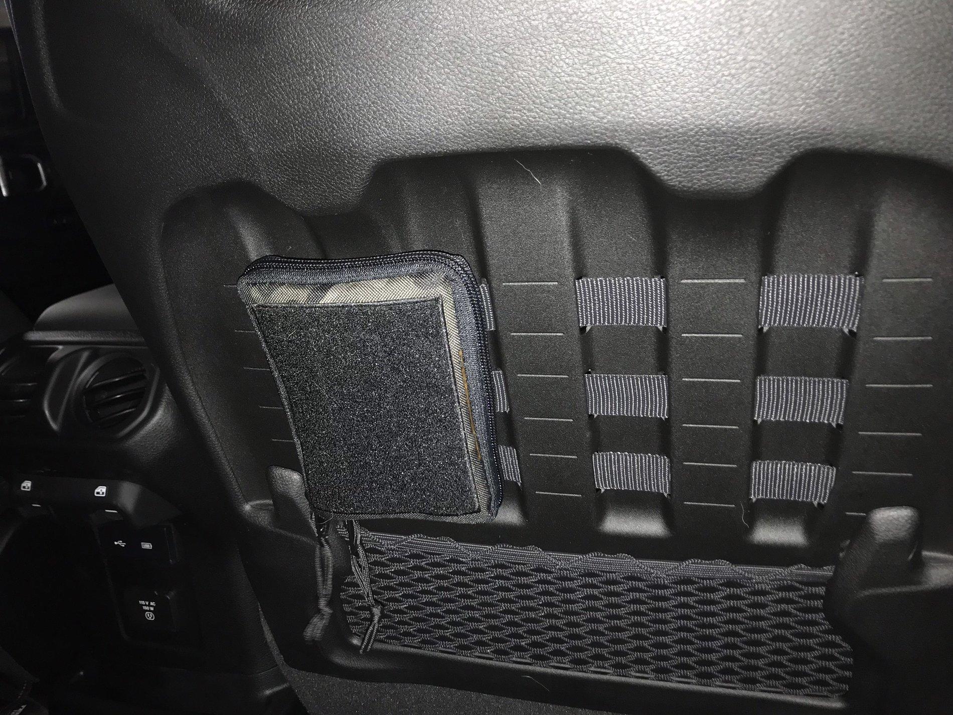 Jeep Wrangler JL Show Me Your MOLLEs D190E217-9DB9-4855-856E-22170BD894AC
