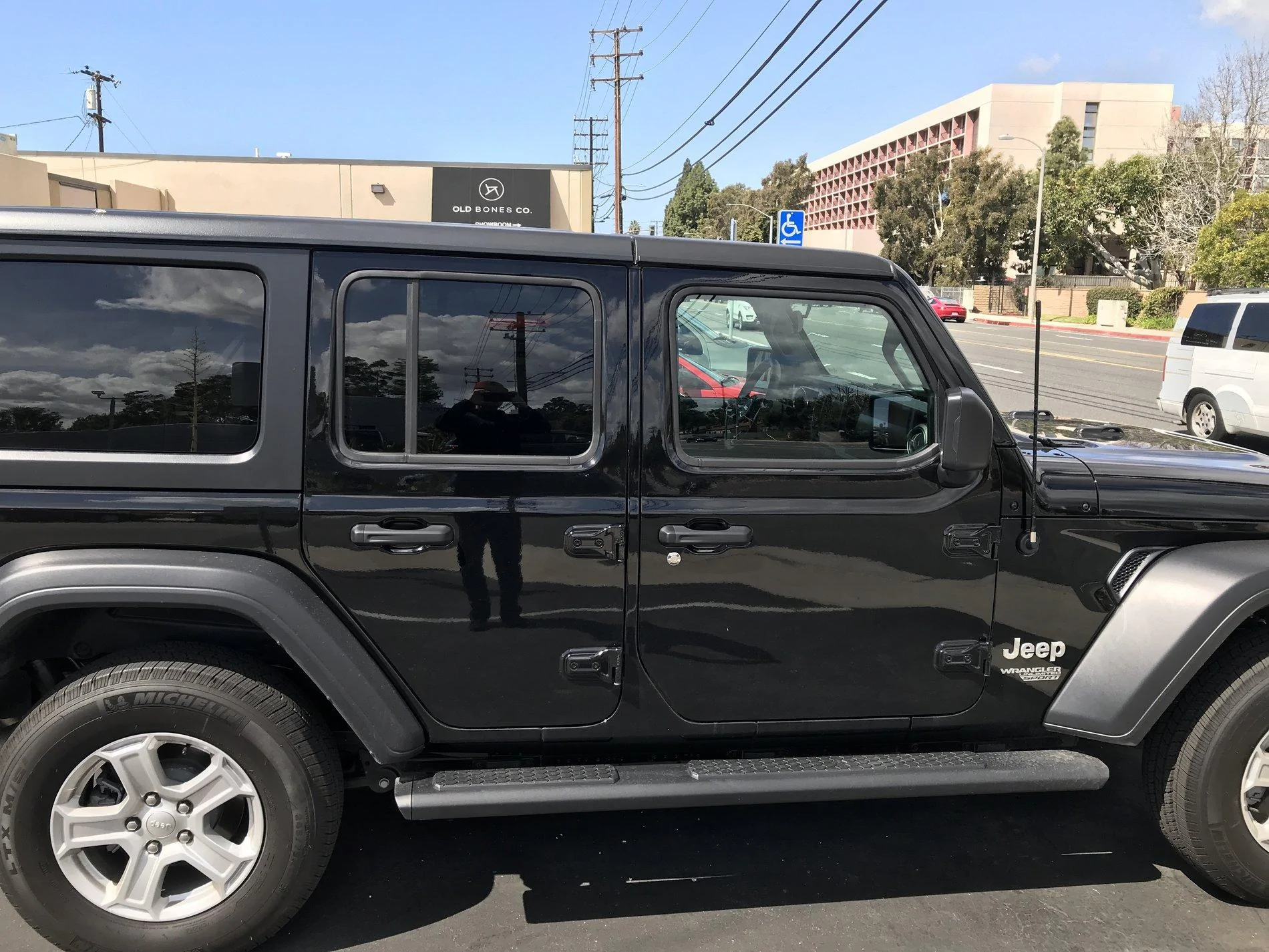 Jeep Wrangler JL Tint Type: Ceramic vs. Nano Carbon EC3948D2-F8D7-4CC4-8A4F-297B5BC8A529