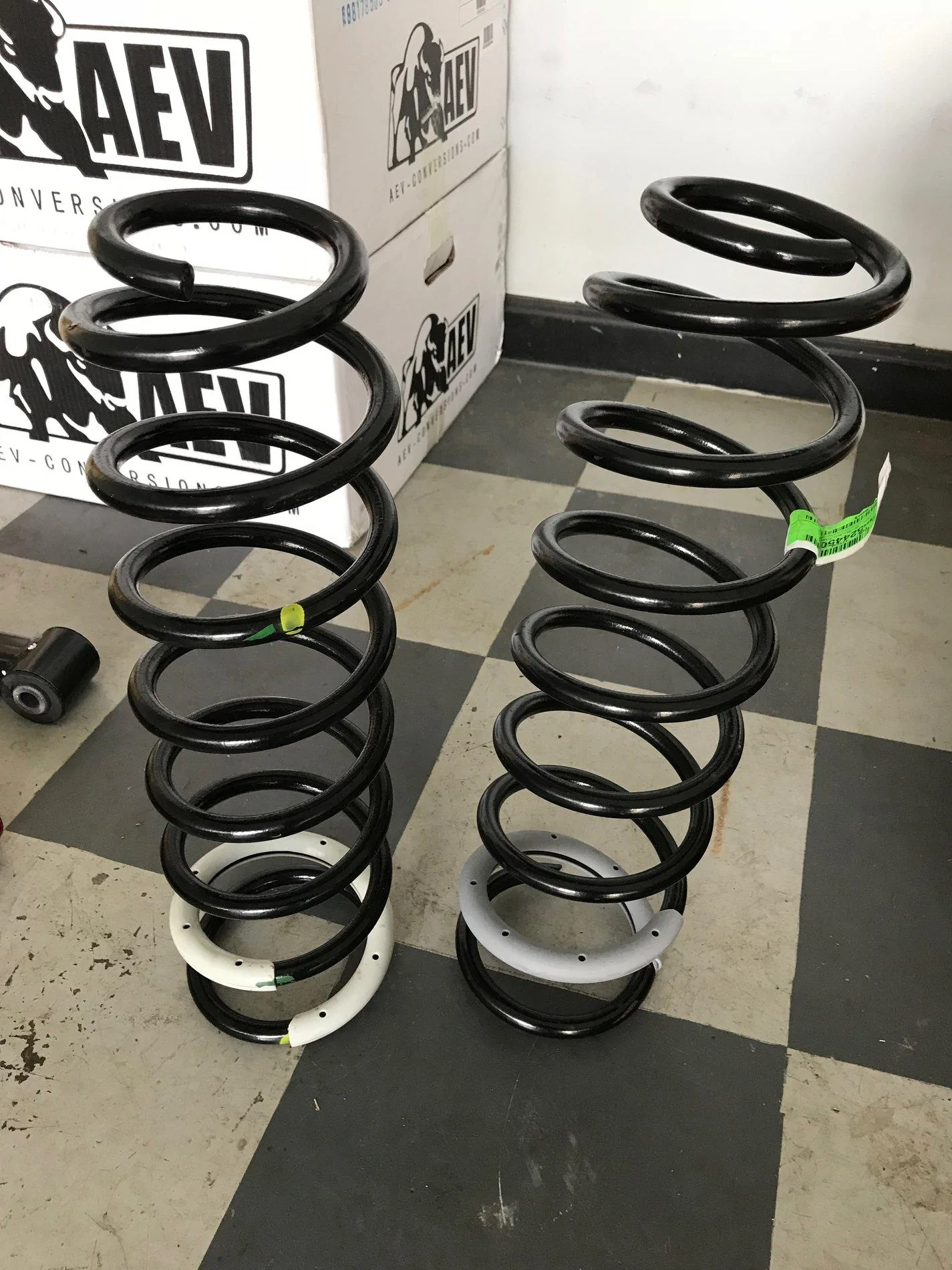 Jeep Wrangler JL My stock Rubicon springs (strange) IMG_2342