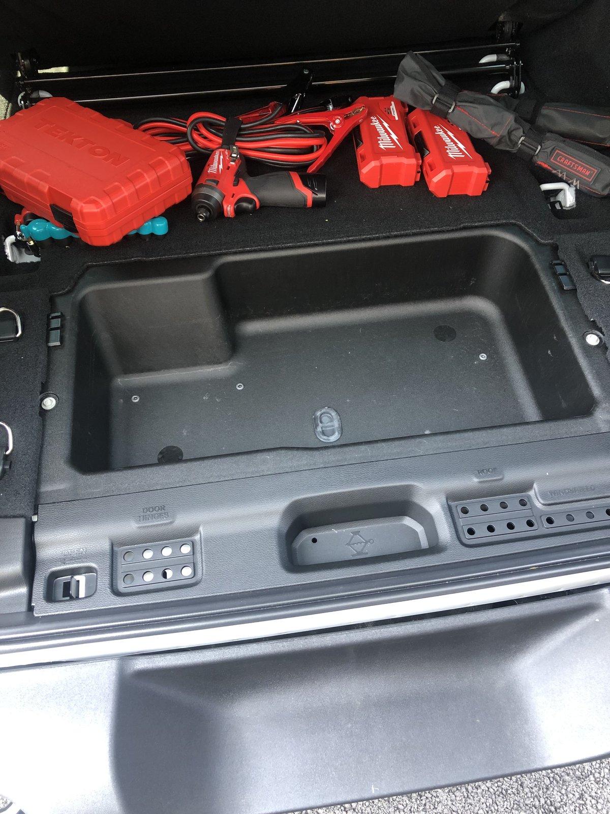 Jeep Wrangler JL Never go anywhere without everything 0588BF3C-0CAF-4CA2-BEF6-E636D3954DFC