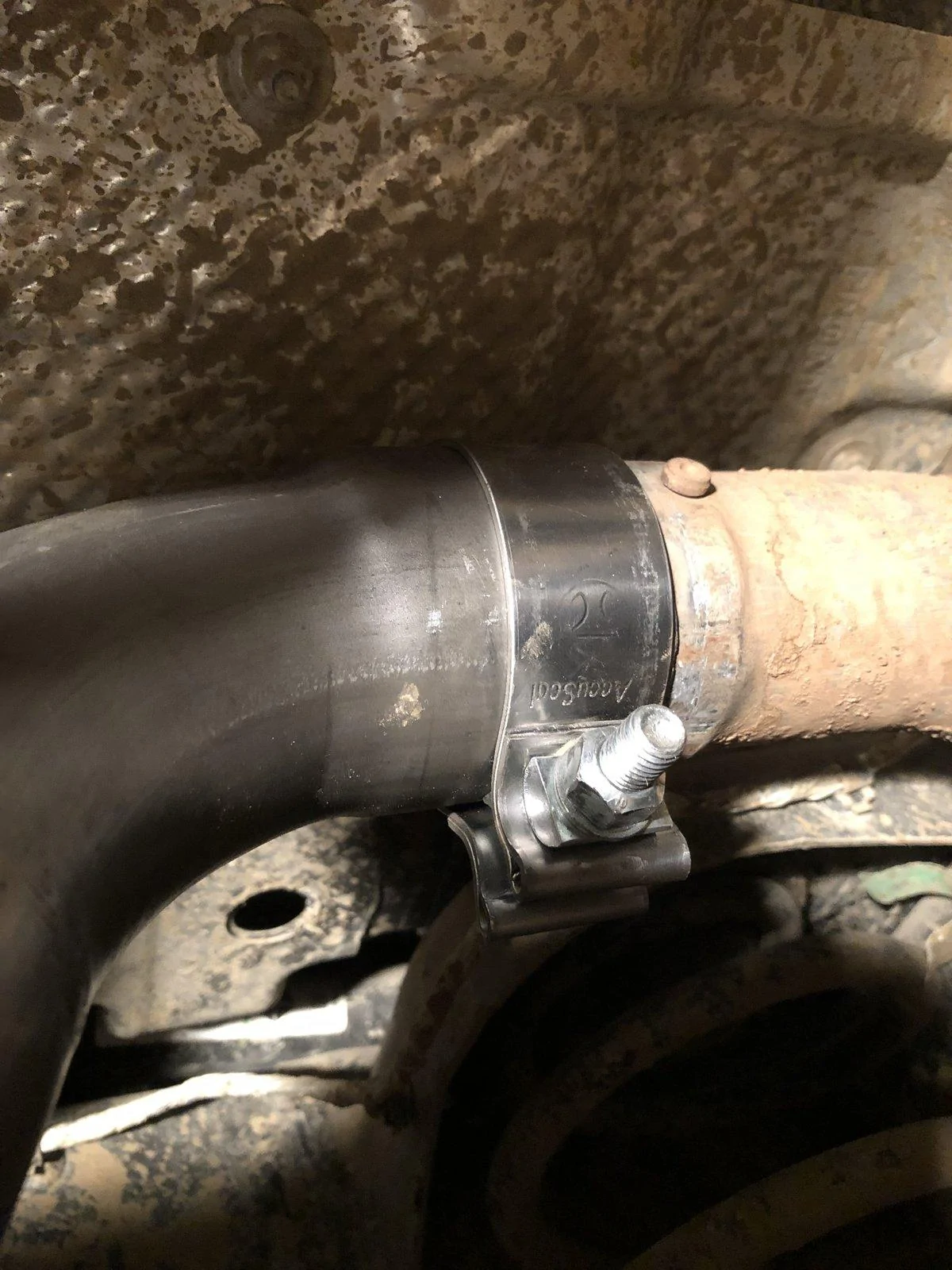 Jeep Wrangler JL Removed Stock Muffler 75F58E27-D2B7-40EB-B044-B84DBC076BB5