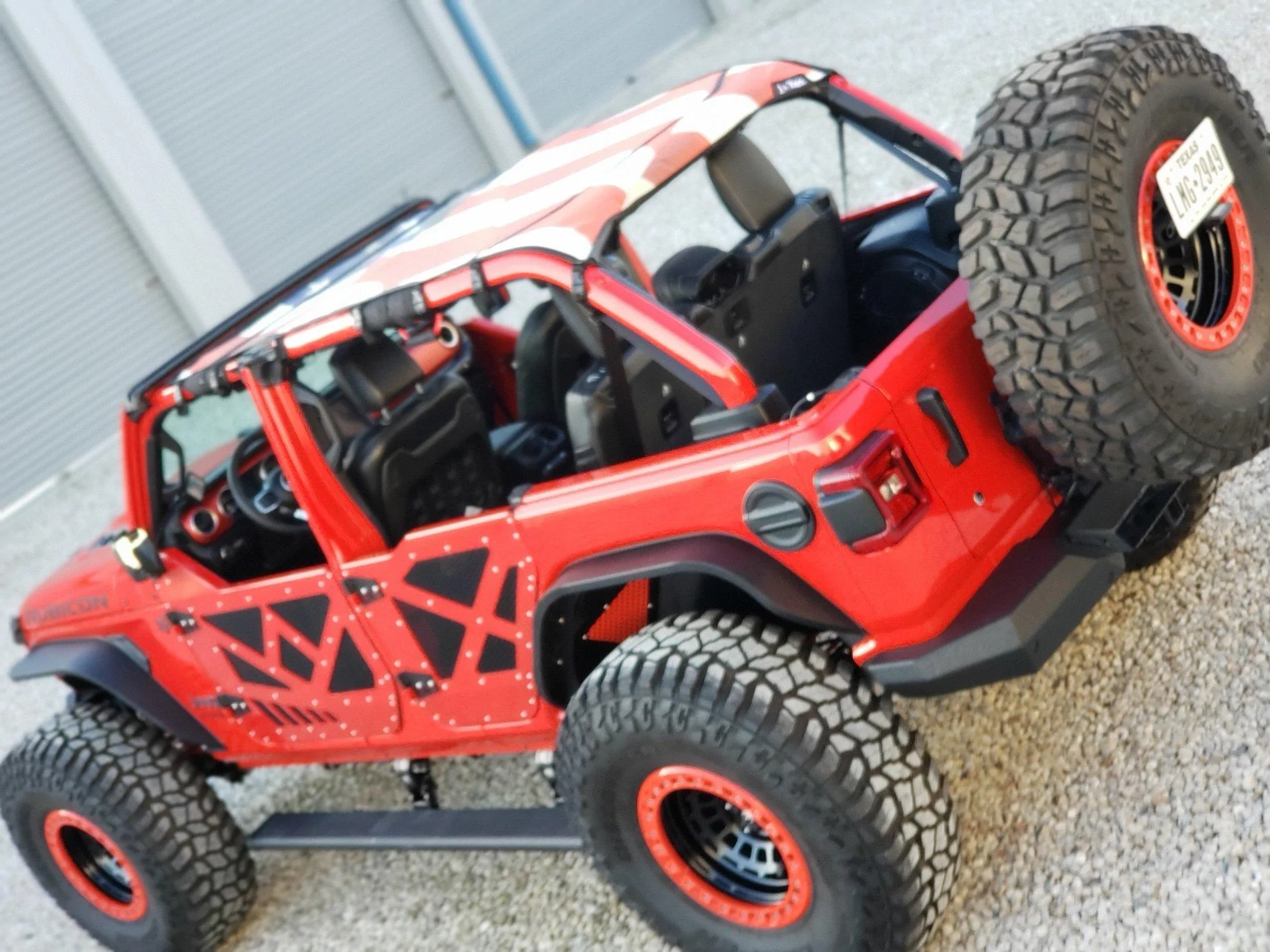 Jeep Wrangler JL 103 degrees out -- top back on? 20190512_191133