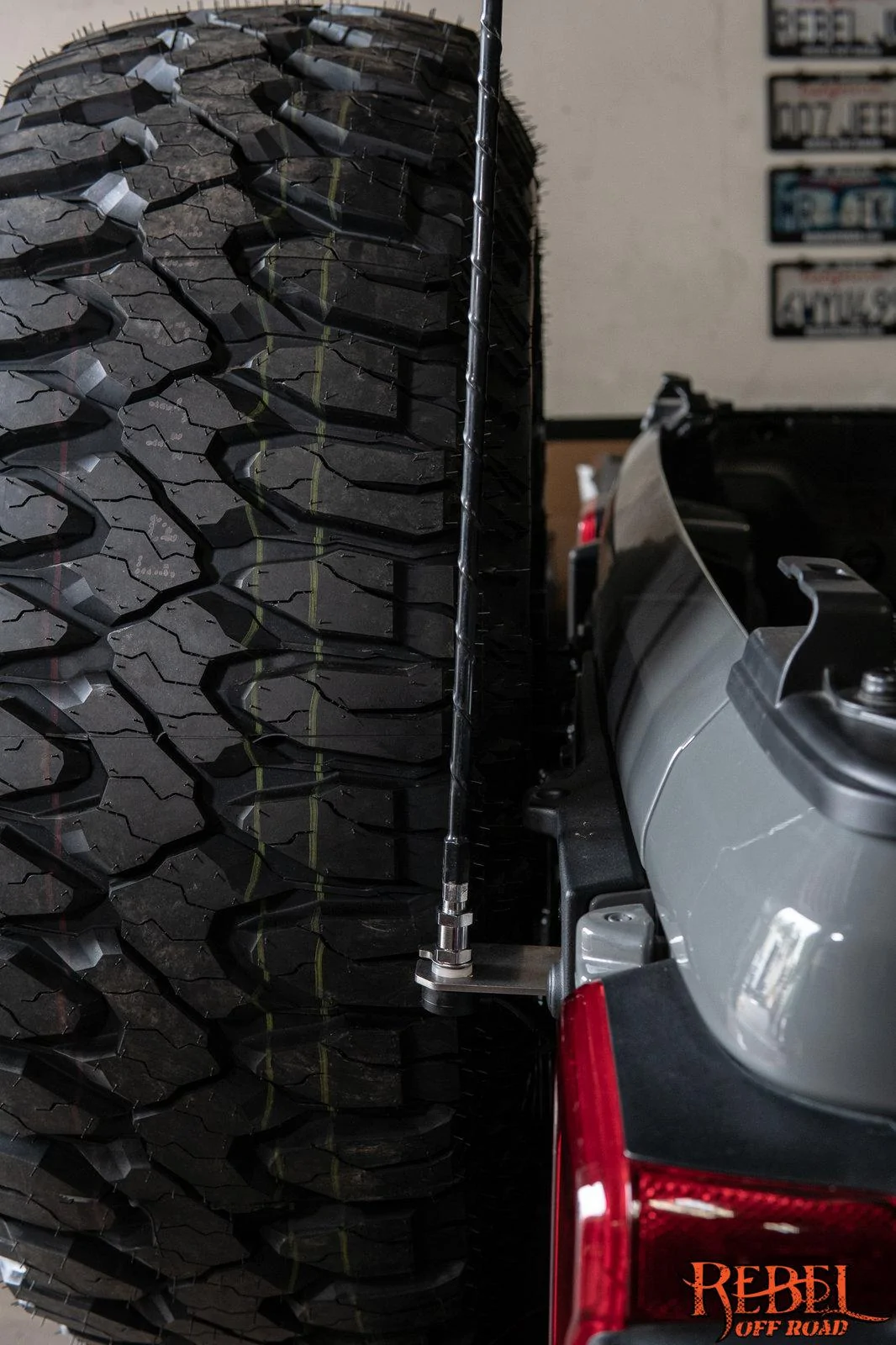 Jeep Wrangler JL Where are you mounting your CB? E_G03333